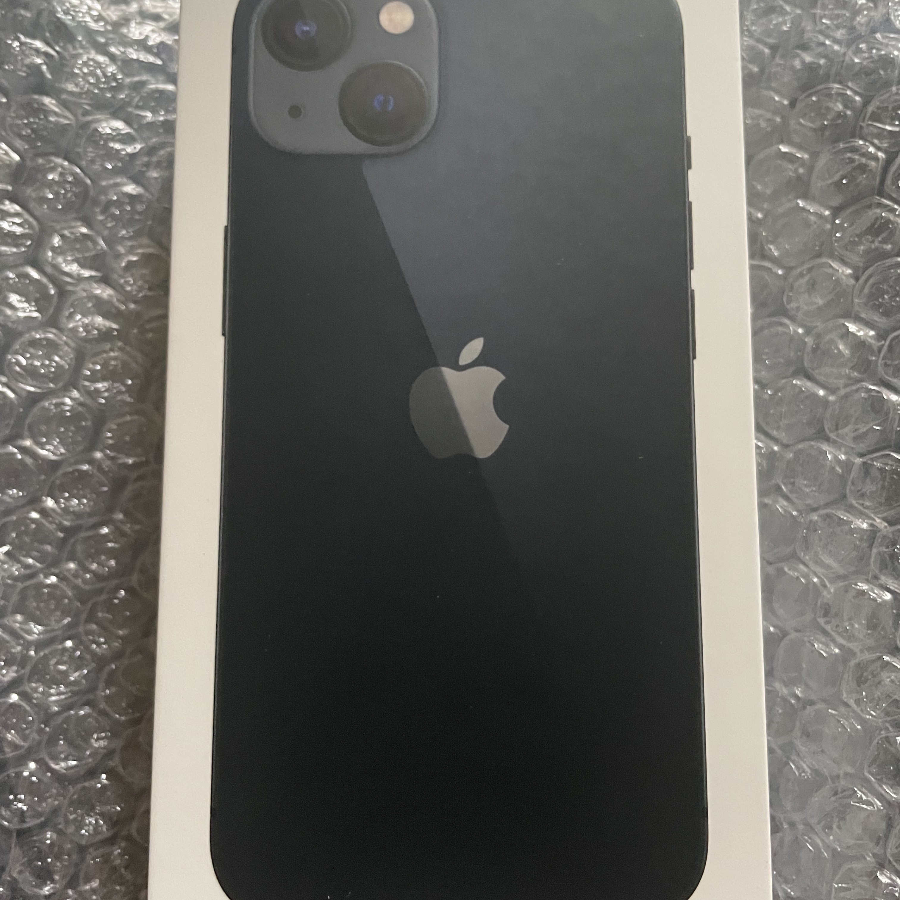 Apple iPhone 13 128GB Midnight (Korean Ver.) 착용 스타일