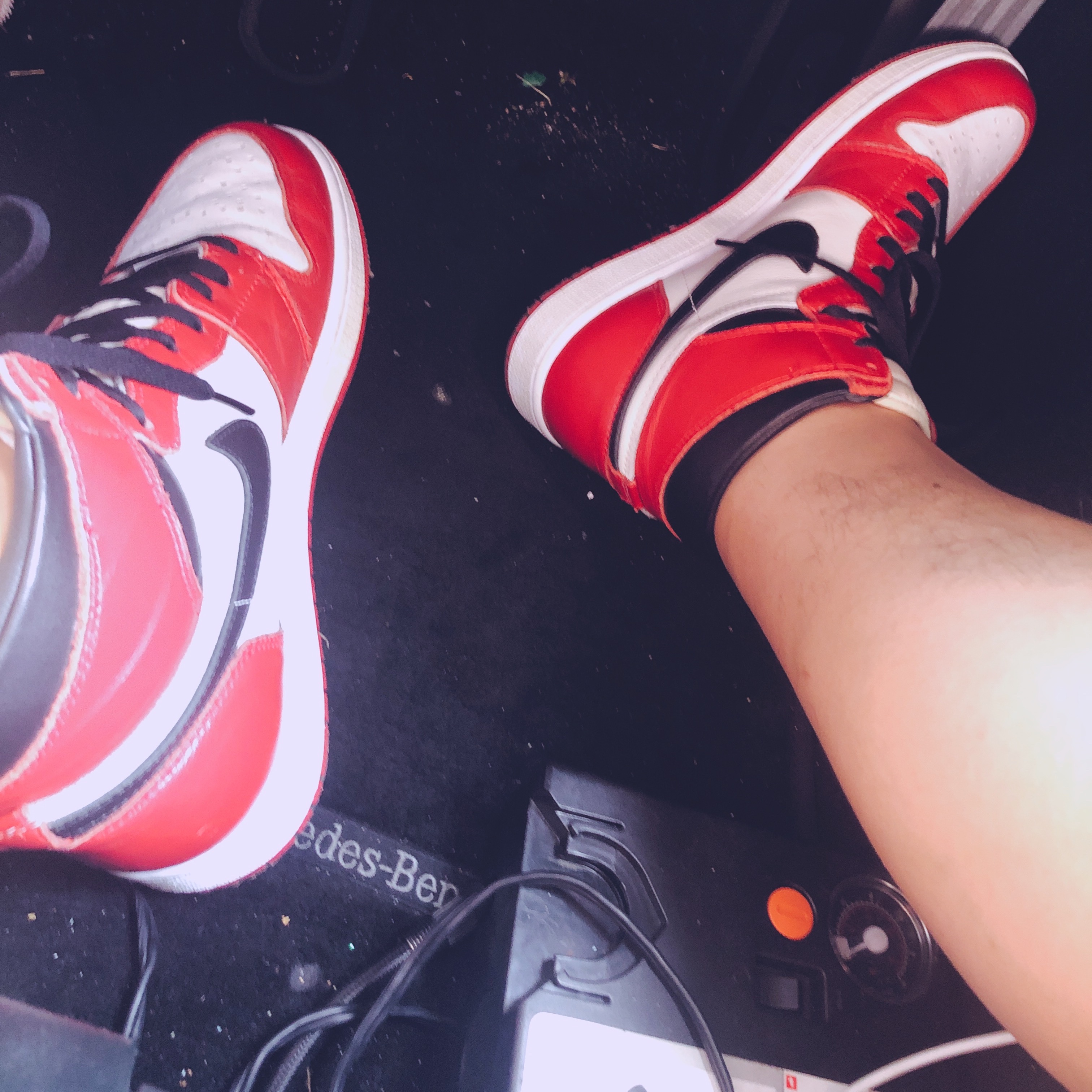 Jordan 1 Retro Chicago 1994, Nike x Matthew M Williams NRG Chest Rig Utility Bag Black 착용 스타일 - 3