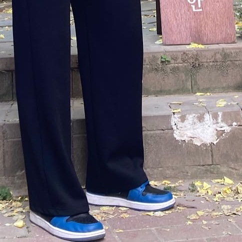 Jordan 1 Retro High OG Dark Marina Blue 착용 스타일