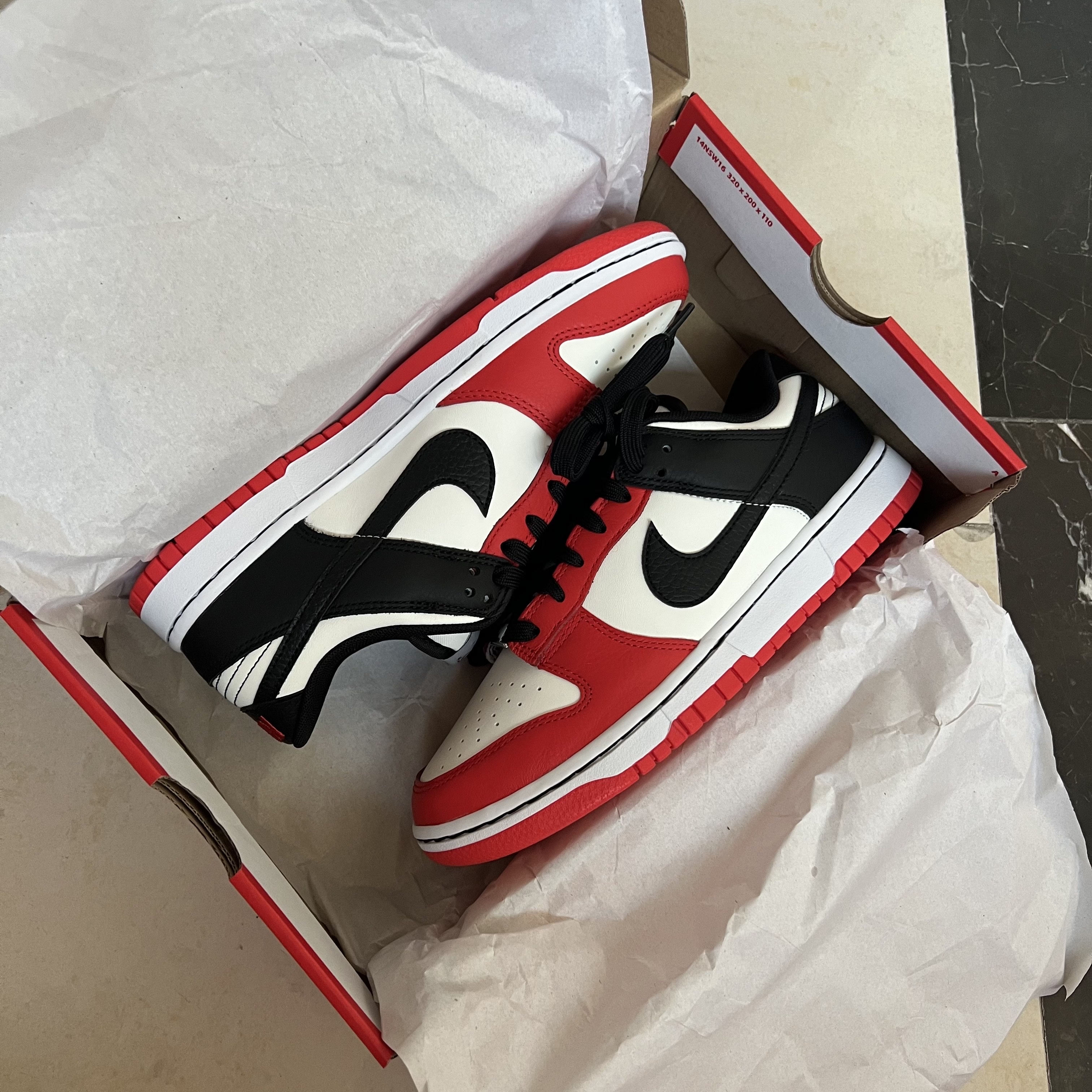 Nike x NBA Dunk Low Retro EMB Black and Chile Red 착용 스타일