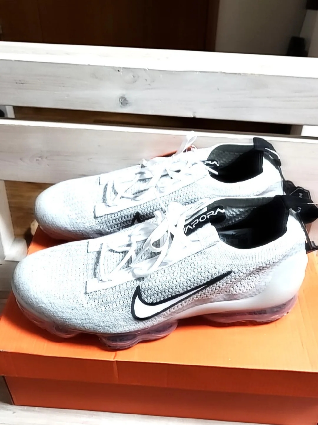 Nike Air VaporMax 2021 Flyknit White 착용 스타일