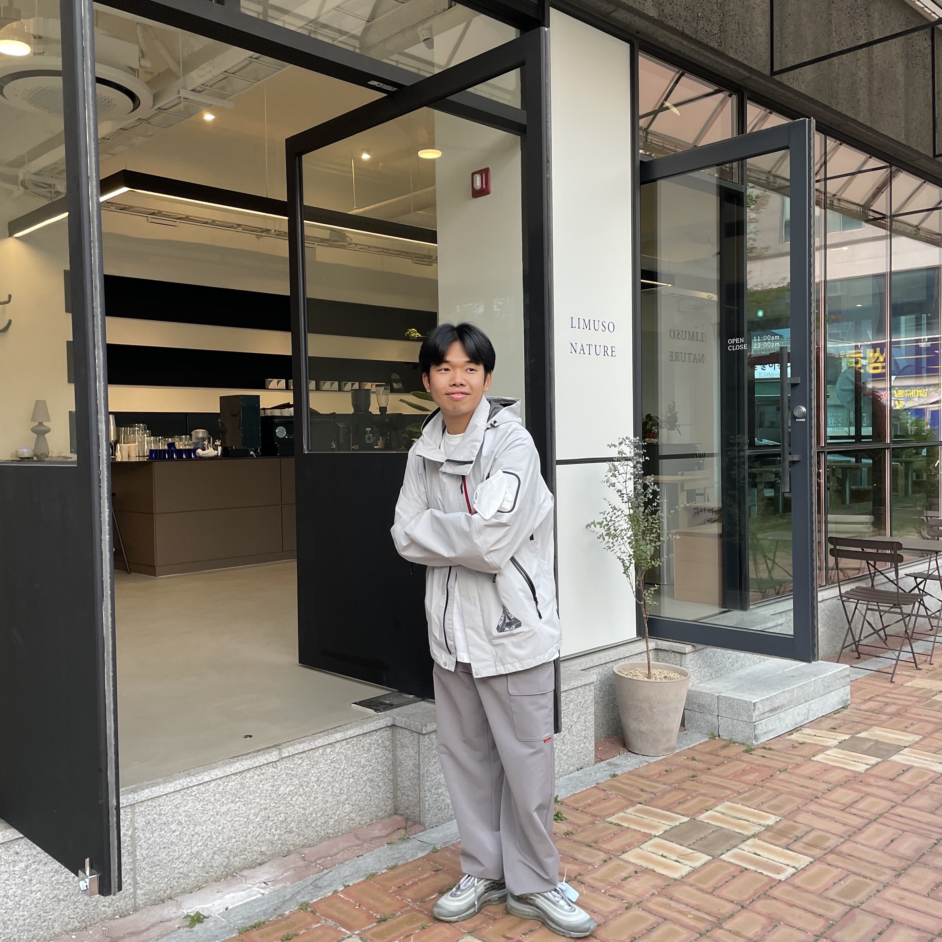 Palace Gore-Tex S-Tech Jacket Ice - 22SS, Nike x Off-White Air Max 97 Menta 착용 스타일