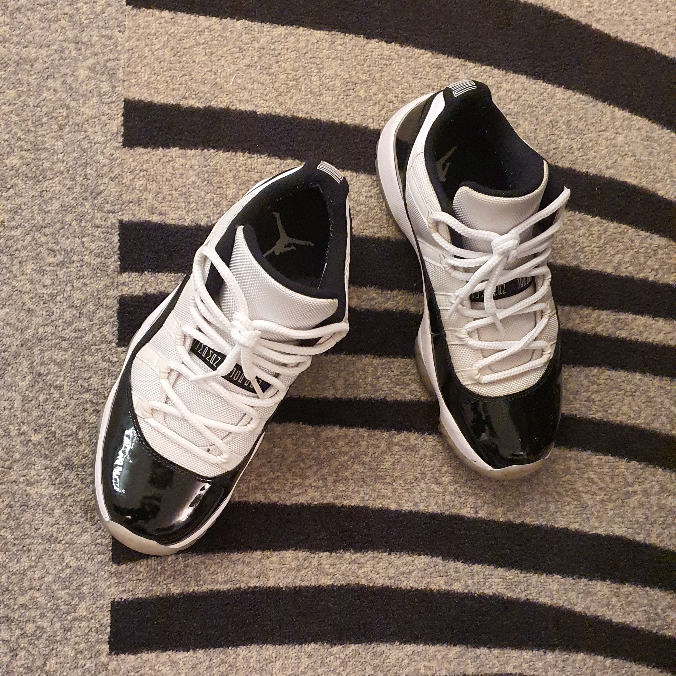 Jordan 11 Retro Low Concord 착용 스타일