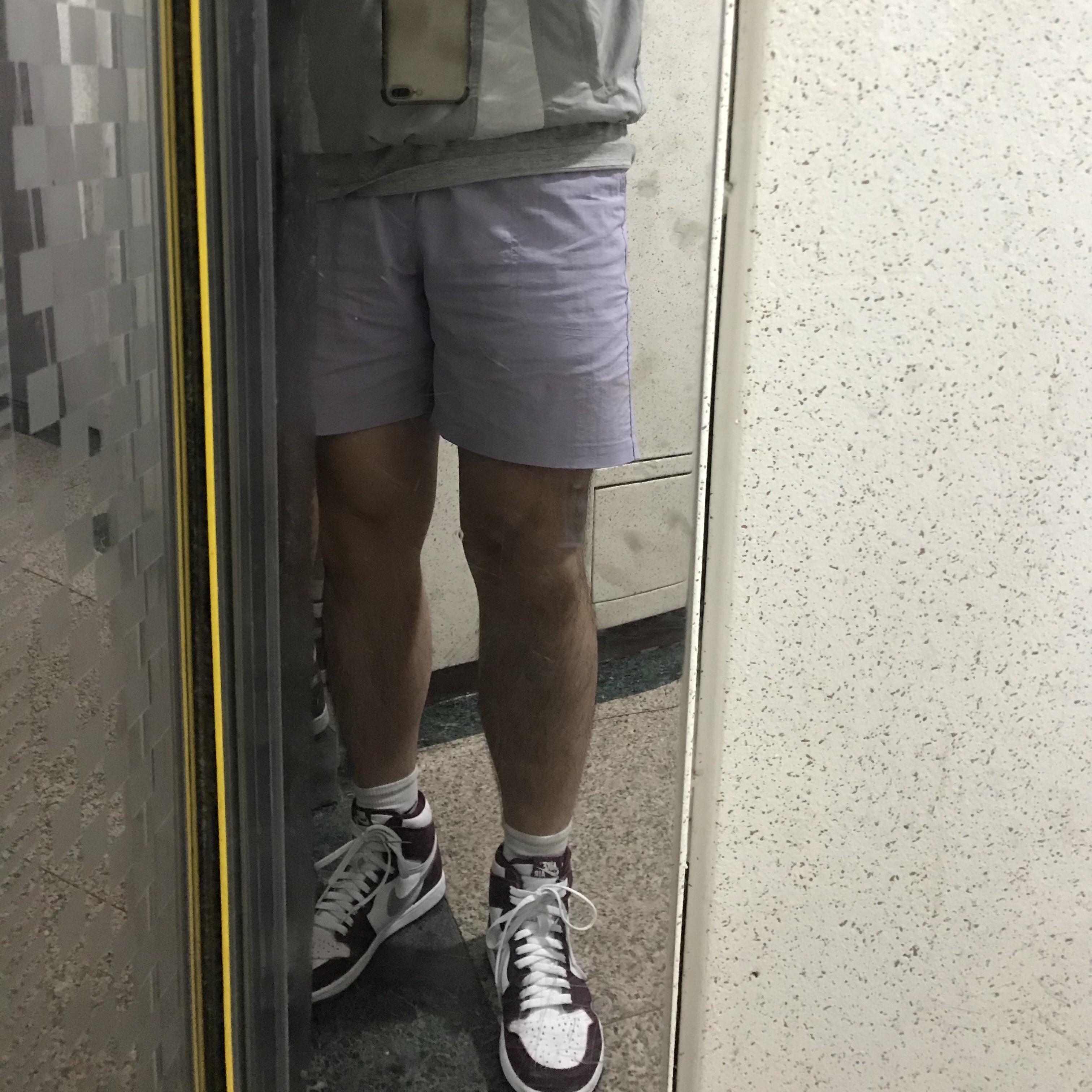 Jordan 1 Retro High OG Bordeaux 착용 스타일 - 1