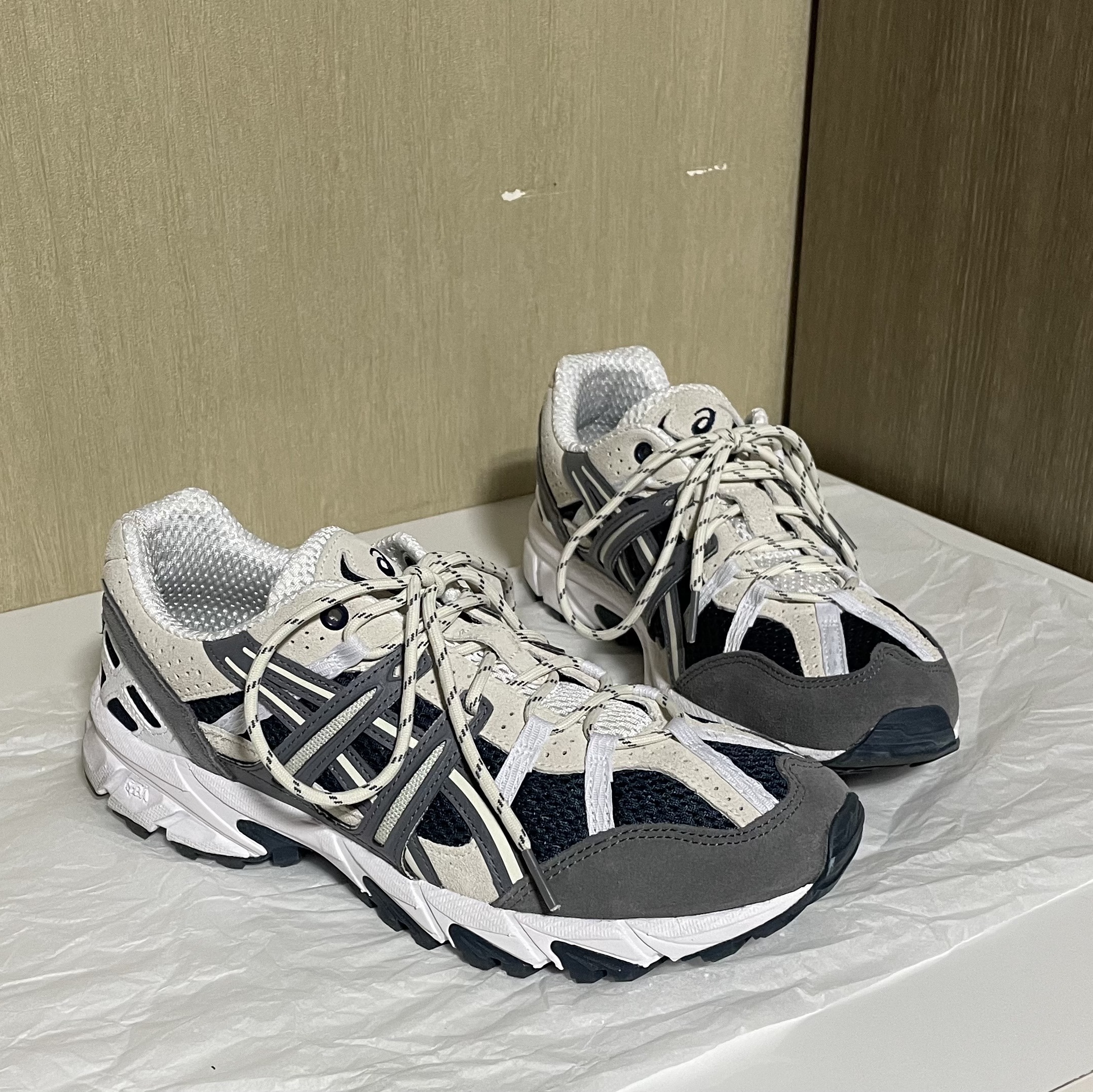 Asics Gel-Sonoma 15-50 French Blue, IAB Studio x Obey Web Belt Black 착용 스타일 - 1