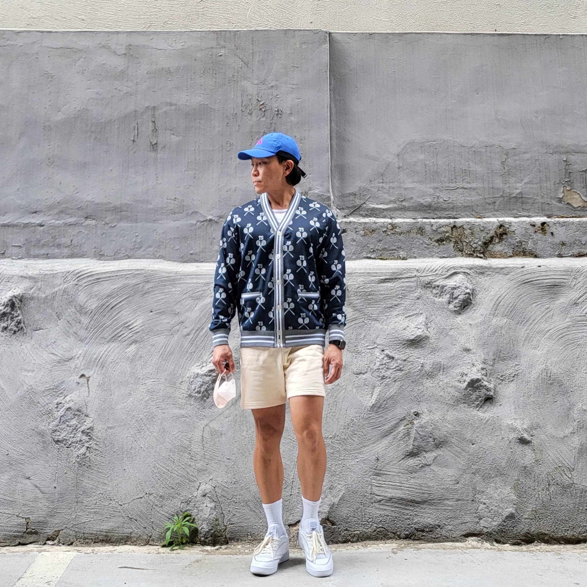 Nike ACG H86 Cap Royal, Reebok x Maison Margiela Club C TL White 착용 스타일