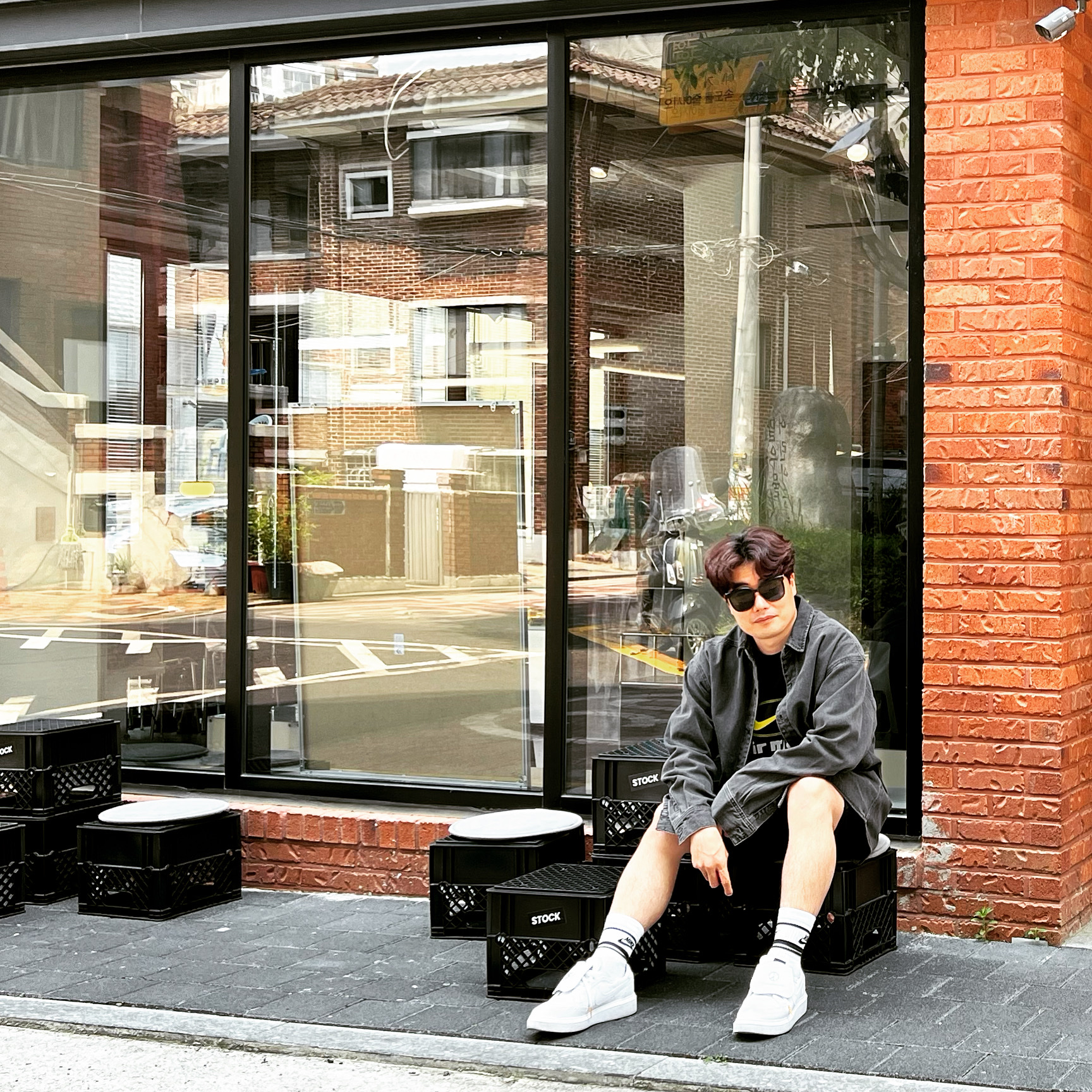 Nike x Peaceminusone Kwondo1 White, Essentials Denim Long Sleeve Shirt Black - 22SS 착용 스타일 - 3