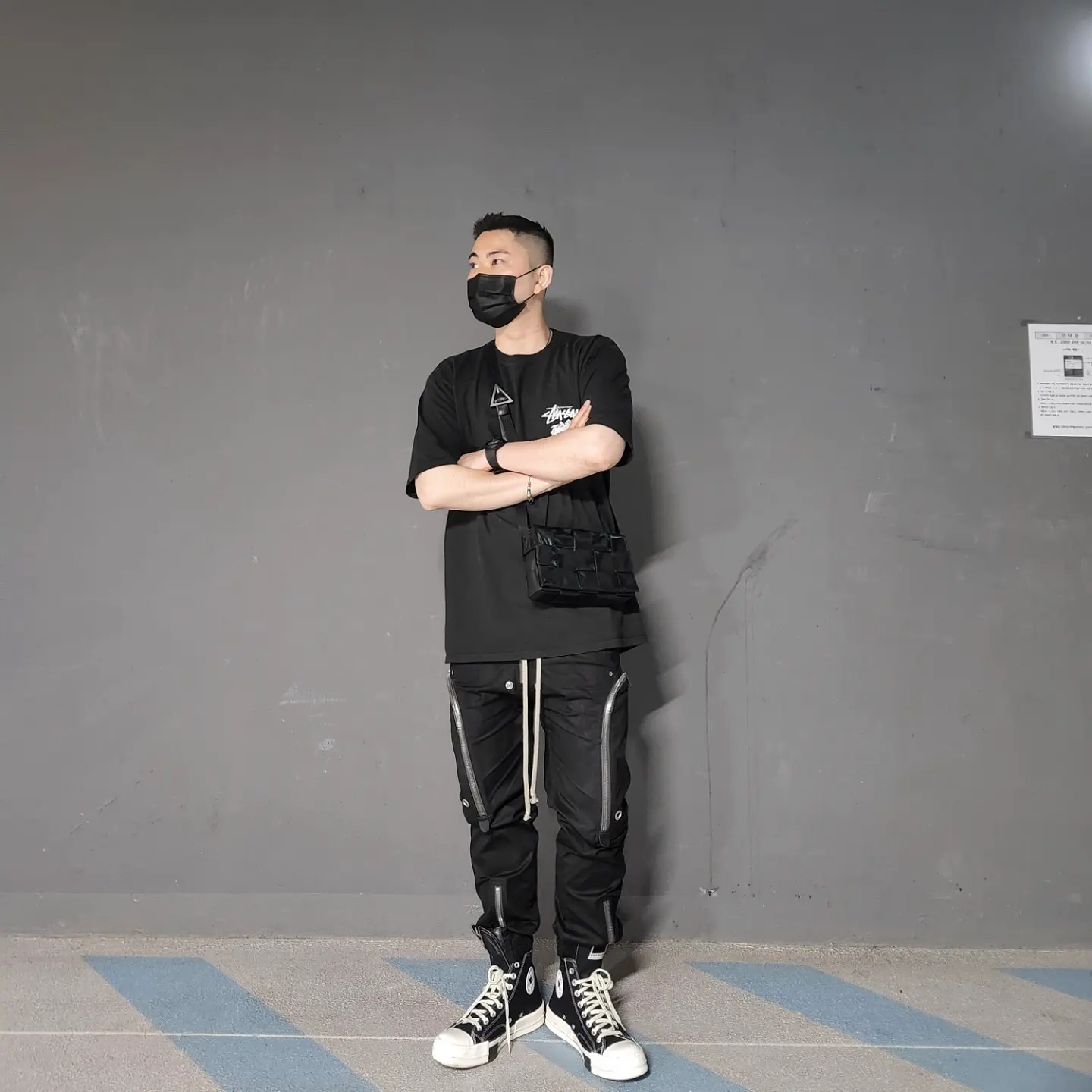 Converse x Drkshdw Drkstr Chuck 70 High Black, Bottega Veneta Leather Cassette Black 착용 스타일
