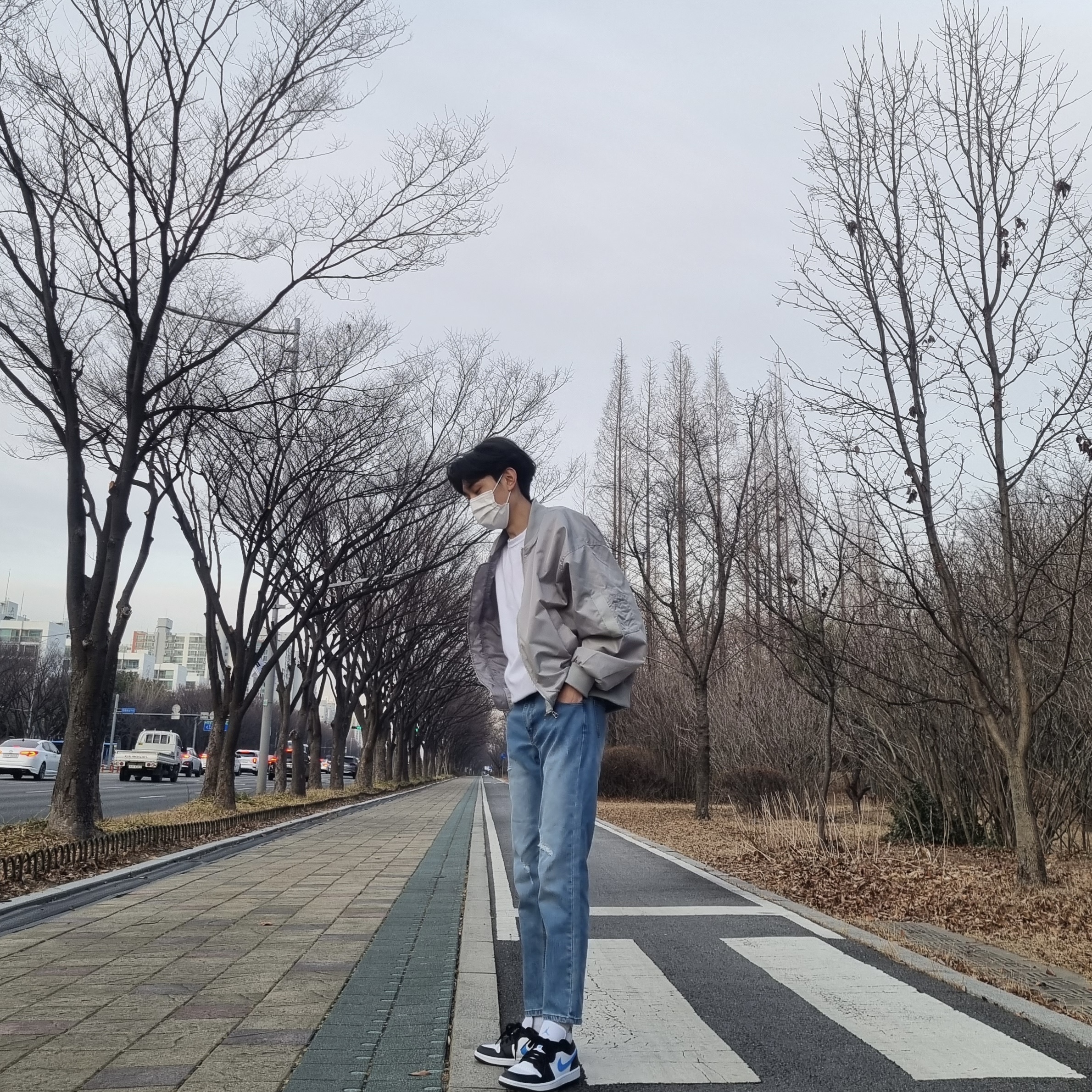 (W) Jordan 1 Low Black University Blue 착용 스타일