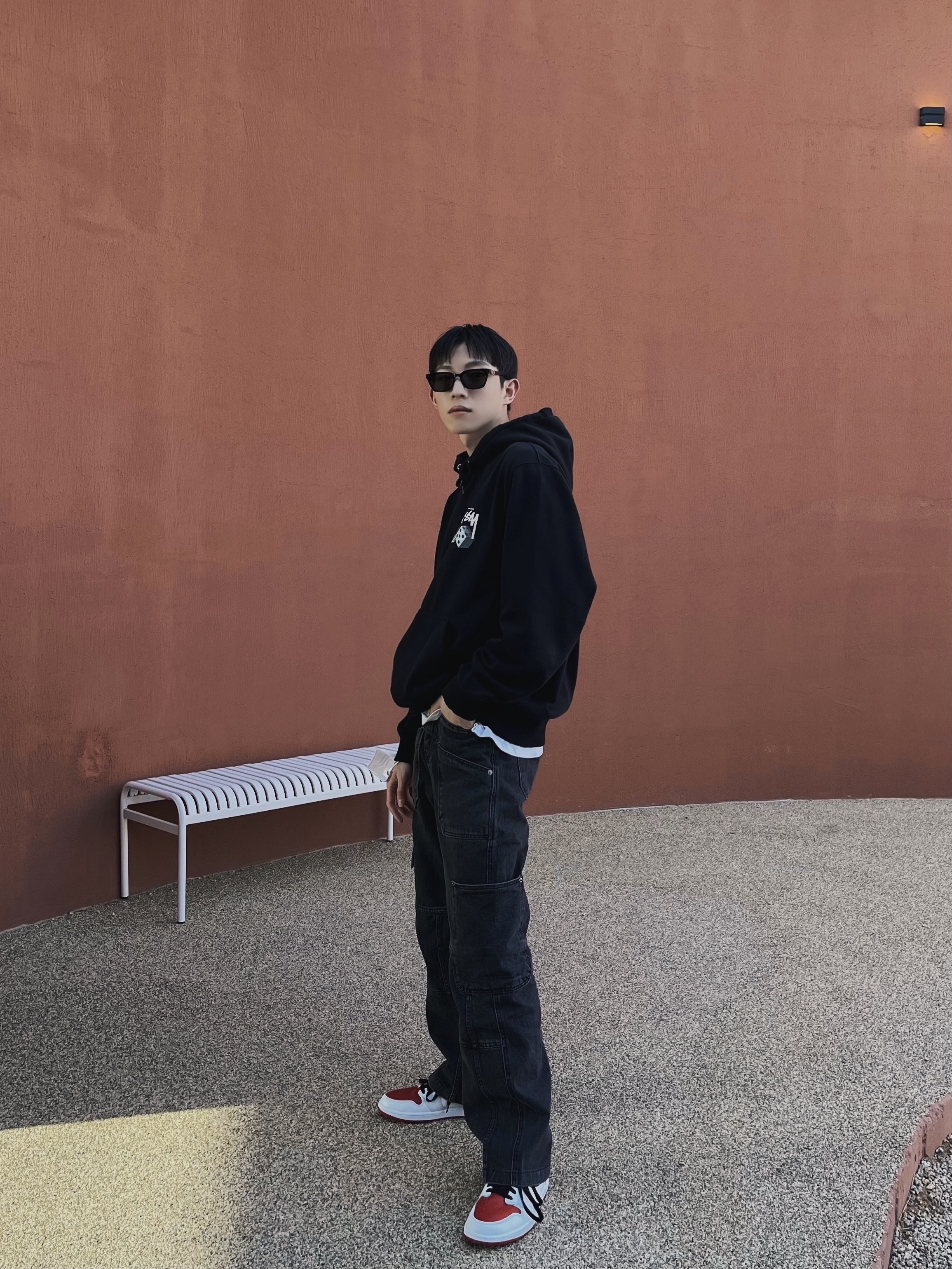 Jordan 1 Retro High OG Heritage, Stussy Roll The Dice Hoodie Black 착용 스타일 - 1