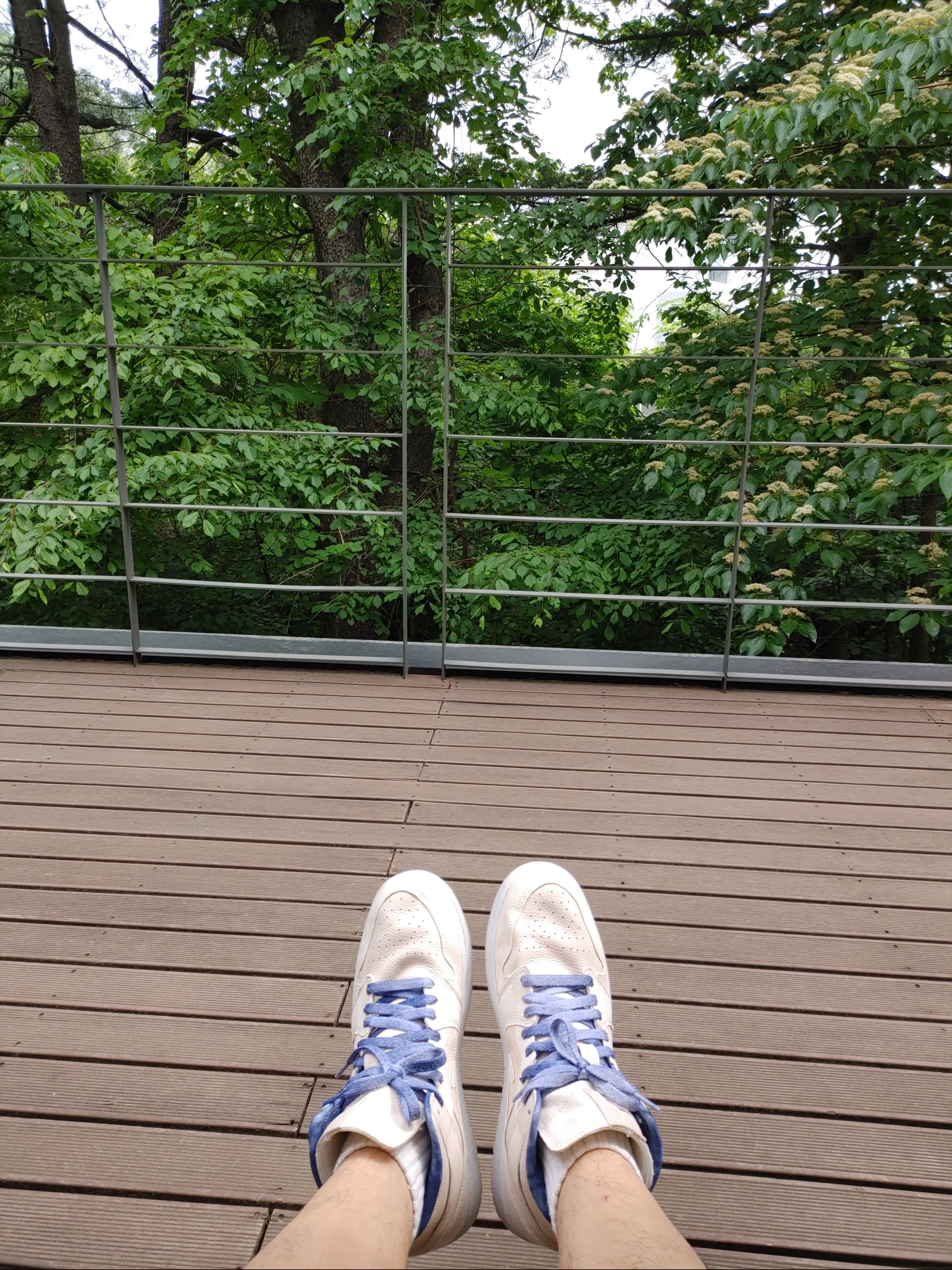 (W) Jordan 1 Mid SE Sanddrift 착용 스타일