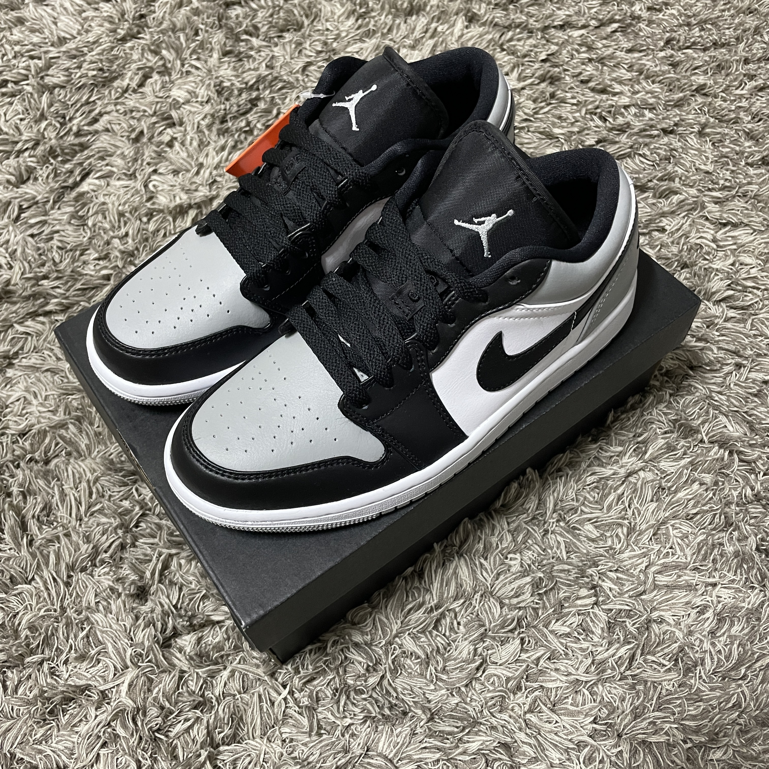 Jordan 1 Low Light Smoke Grey Black 착용 스타일 - 1