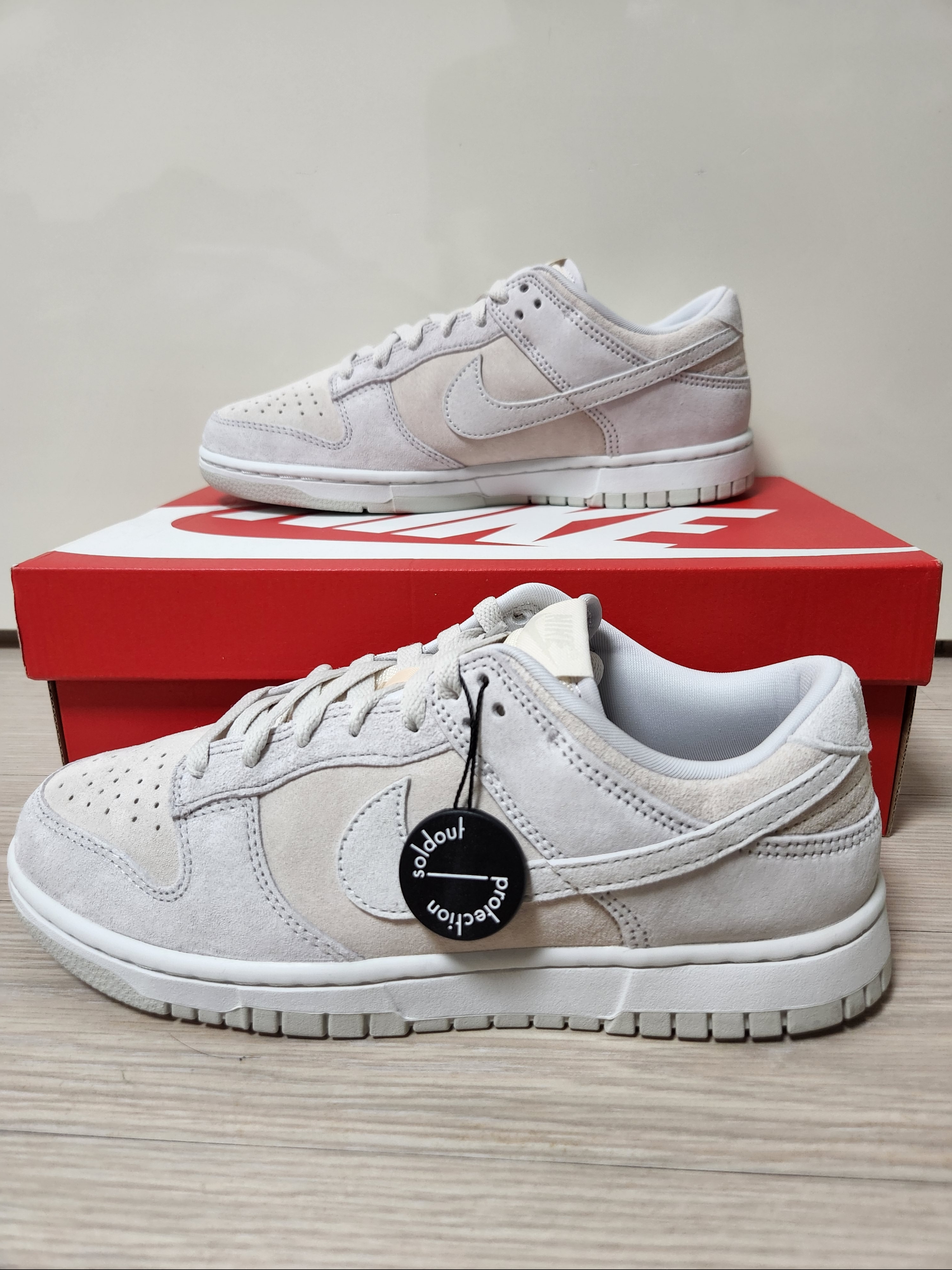 Nike Dunk Low Retro PRM Vast Grey 착용 스타일 - 2