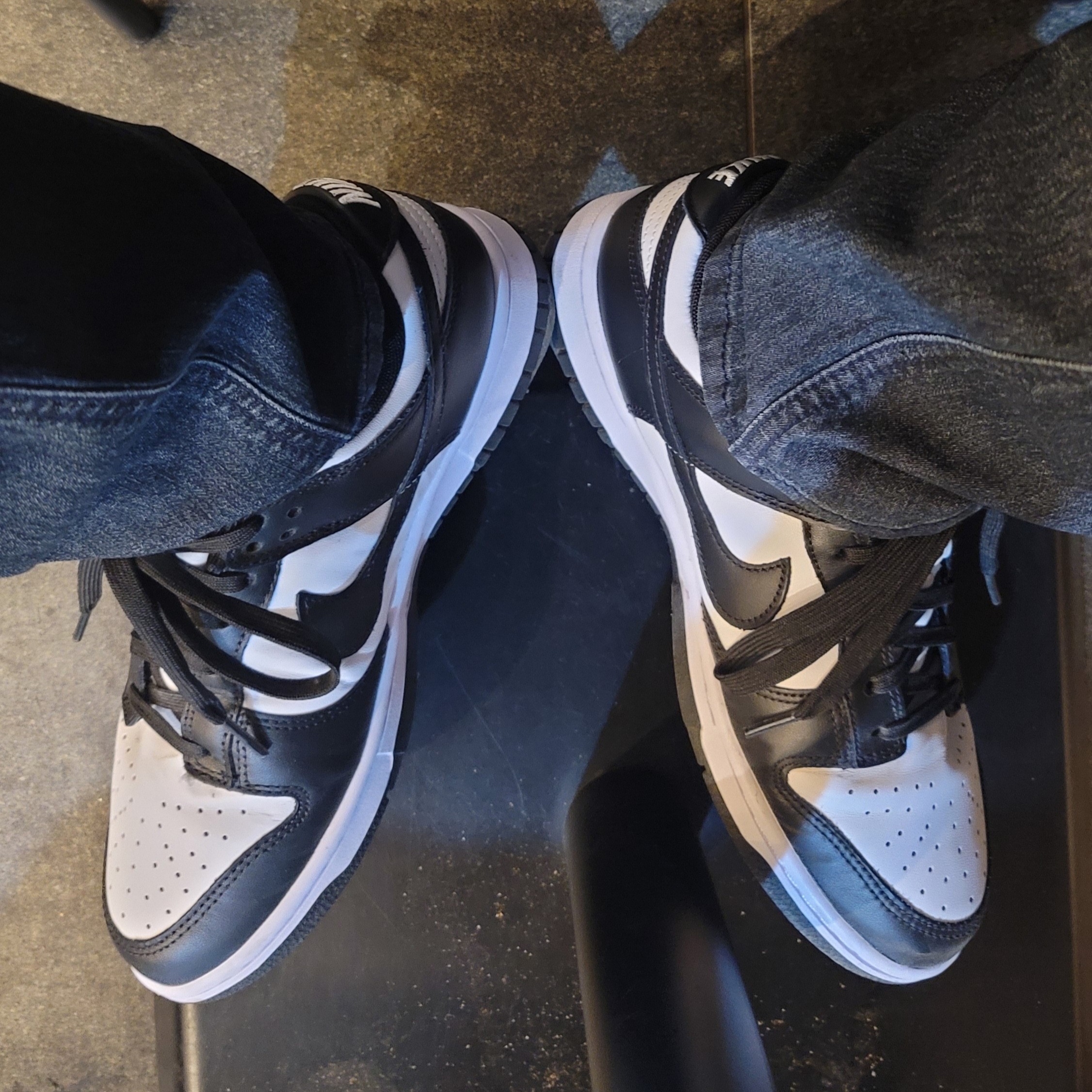 Nike Dunk Low Retro Black 착용 스타일