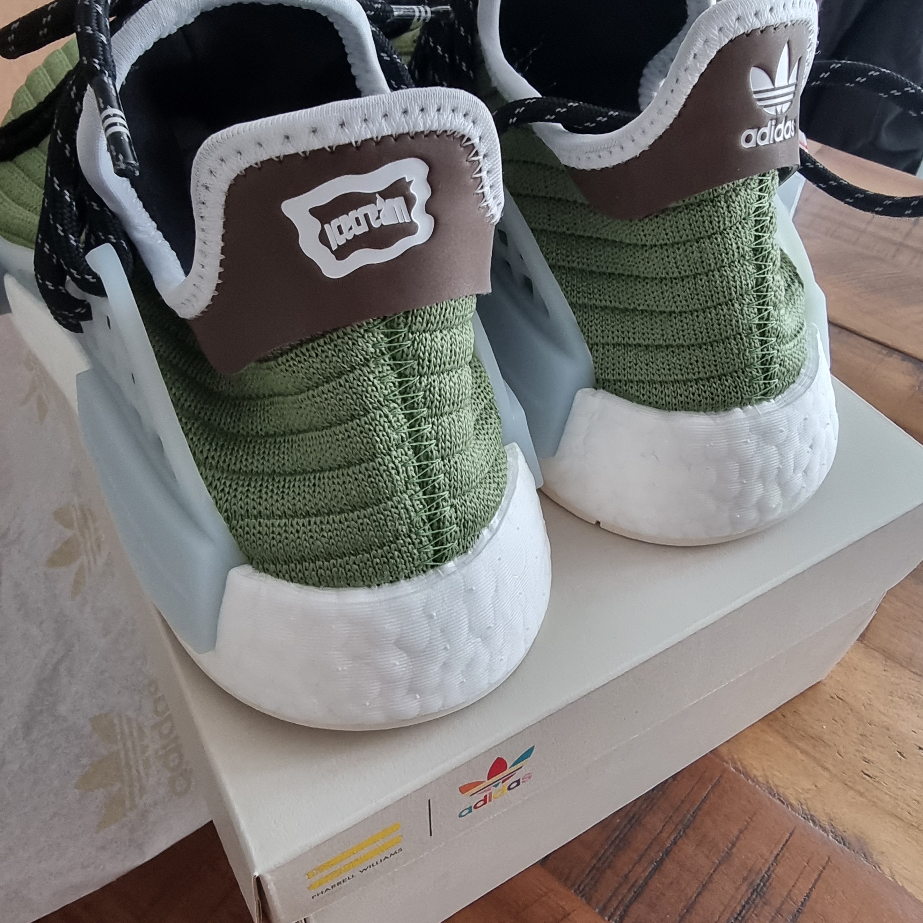 Adidas x Billionaire Boys Club x Pharrell Williams Hu NMD Running Dog 착용 스타일 - 2