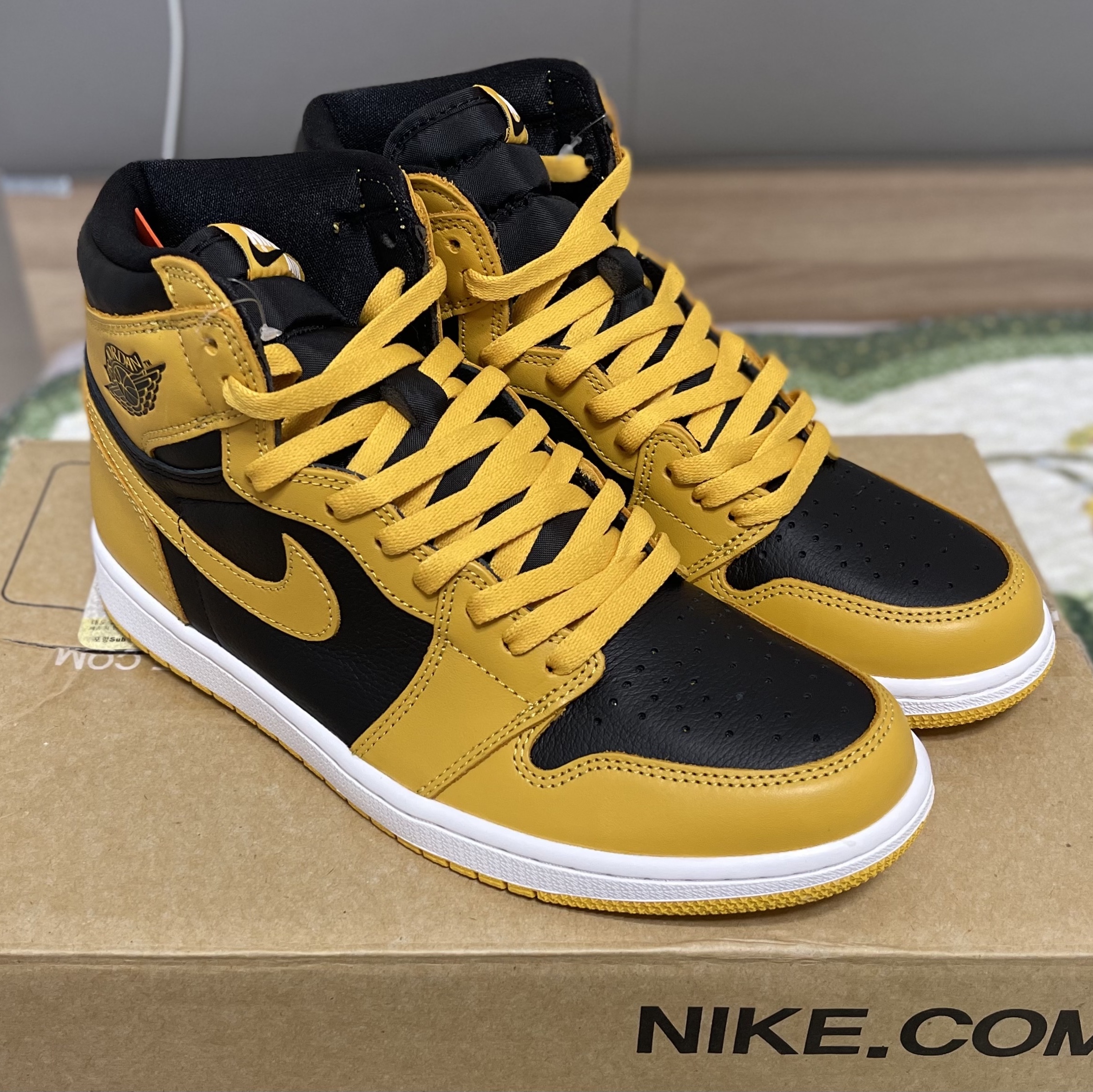 Jordan 1 Retro High OG Pollen 착용 스타일