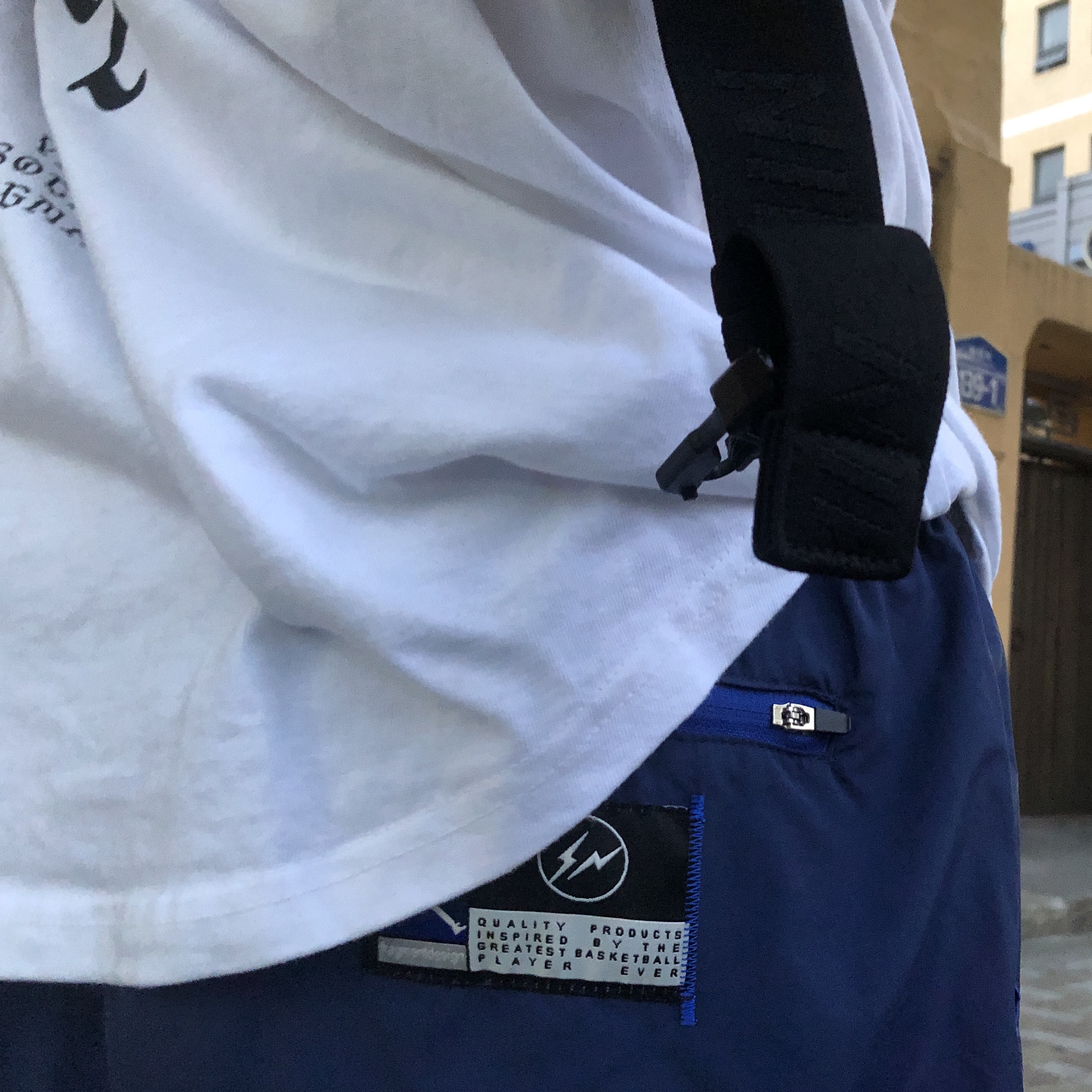 Jordan 3 x Fragment Retro SP White Black, Jordan x Fragment Woven Pants Navy - Asia 착용 스타일 - 3