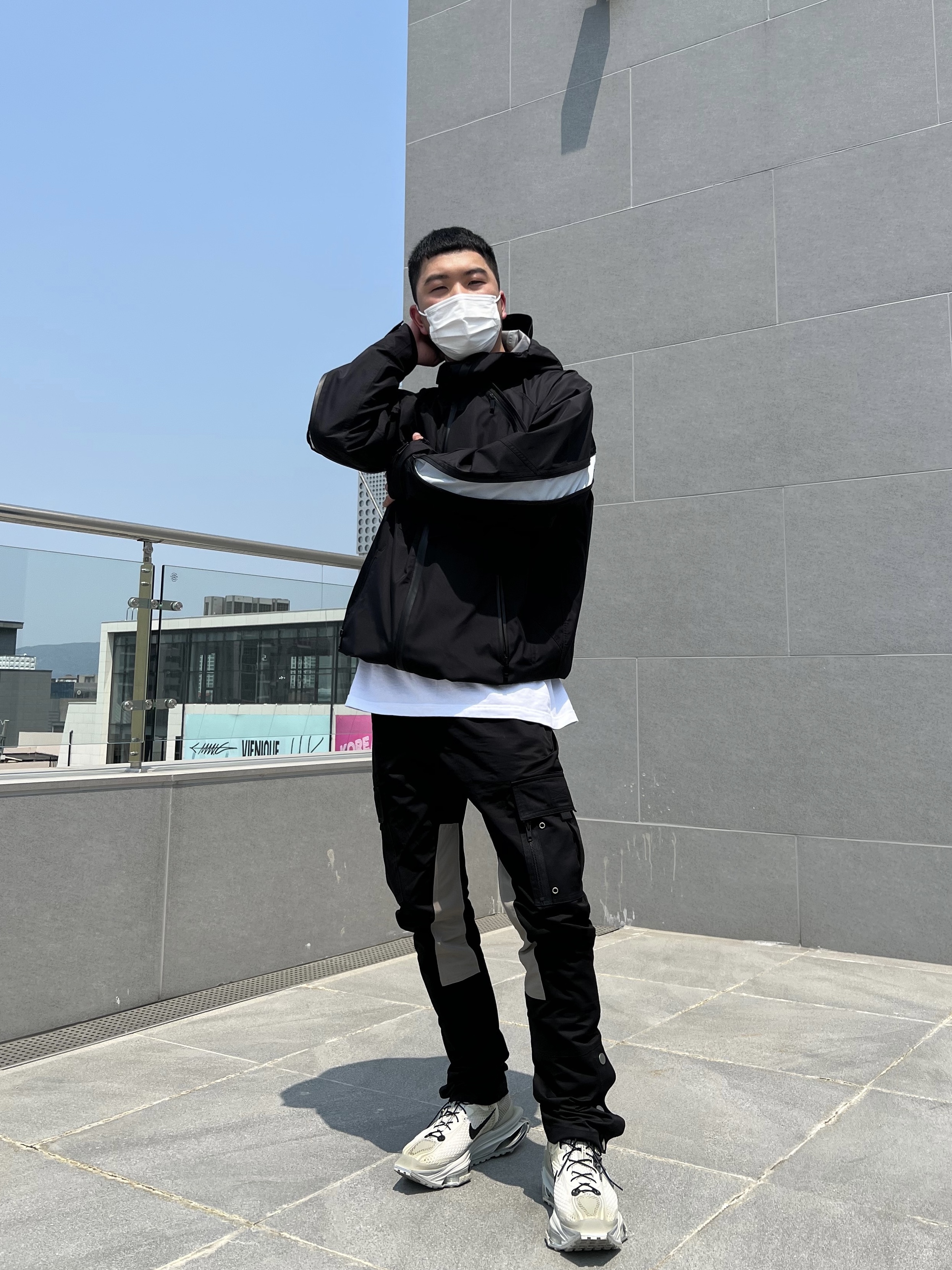 Nike x Matthew M Williams Zoom 004 Stone 착용 스타일 - 2