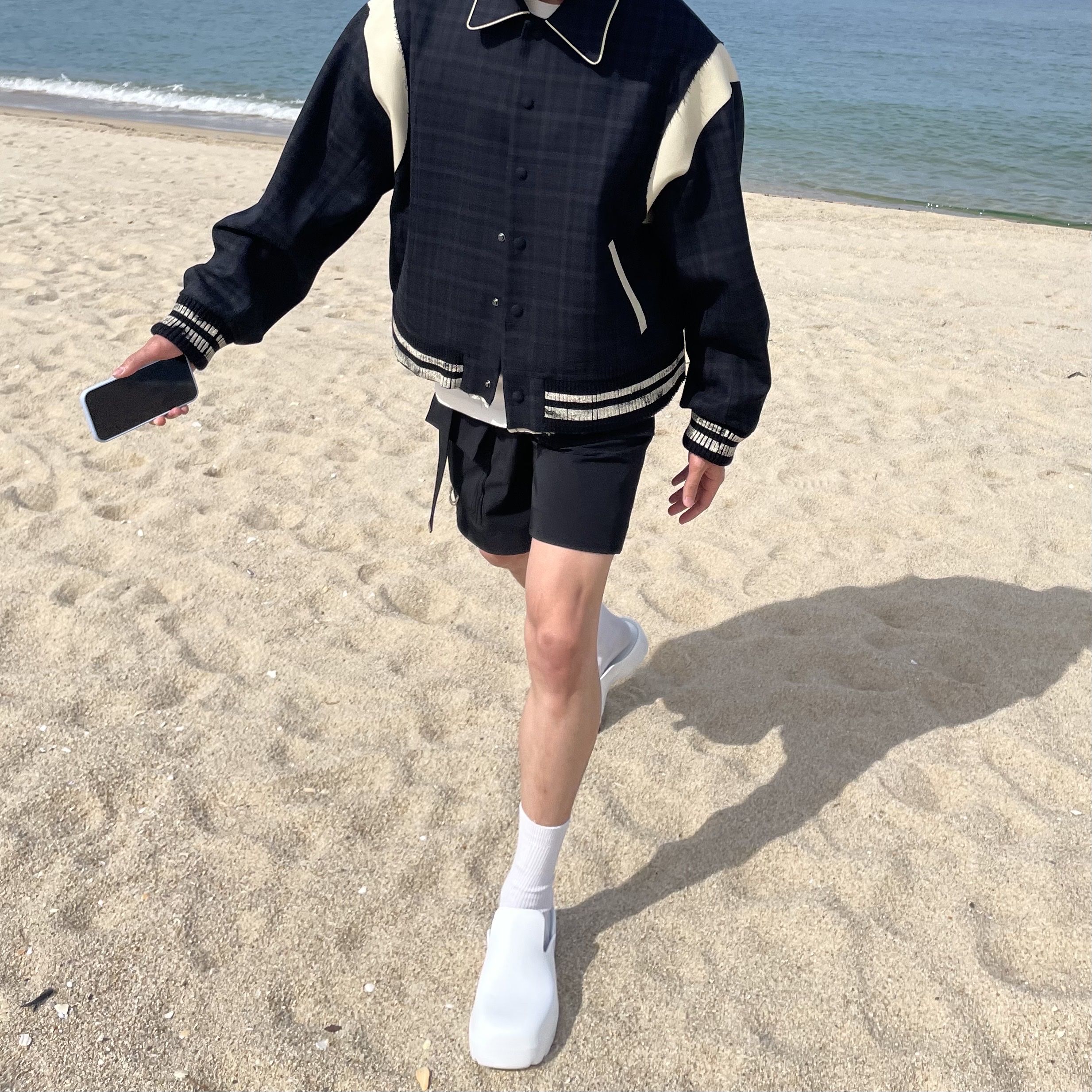 Ader Error Tedd Jacket Noir, Bottega Veneta Rubber Flash Clog Chalk 착용 스타일