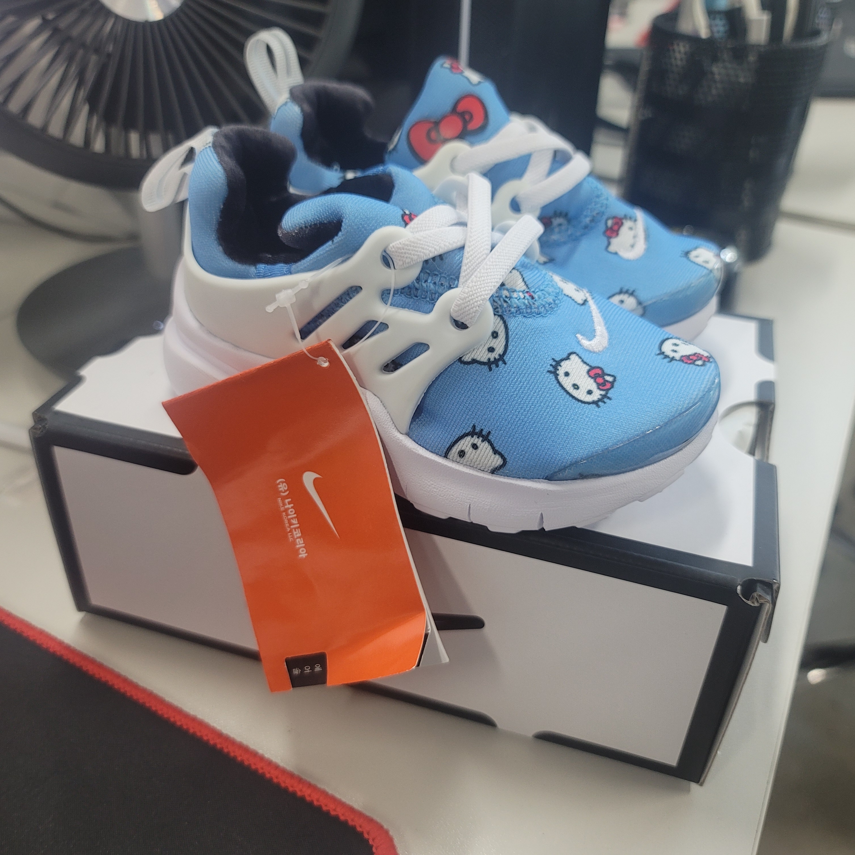 (TD) Nike x Hello Kitty Air Presto University Blue 착용 스타일 - 1