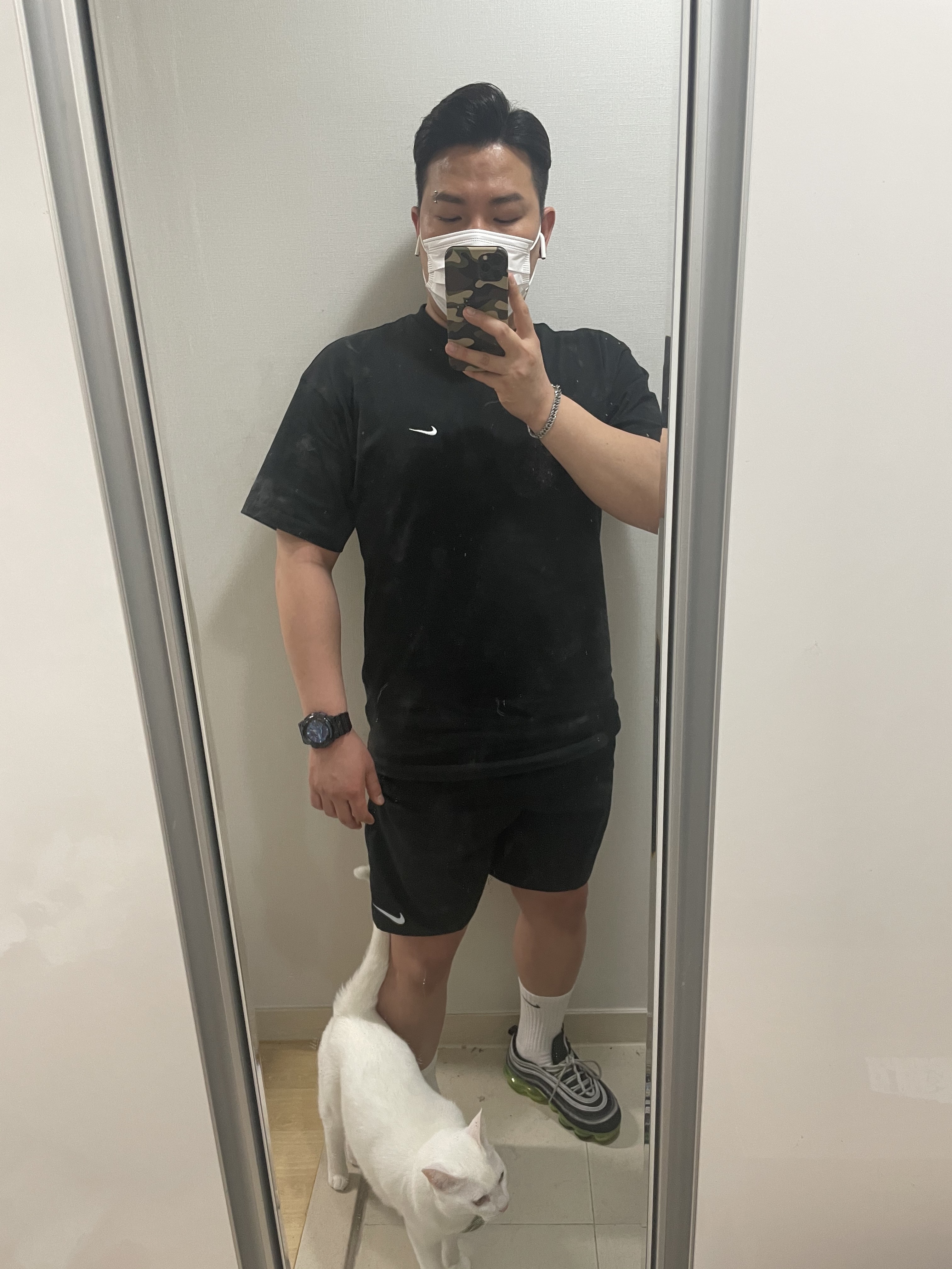 Nike NRG Solo Swoosh T-Shirt Black - Asia, Nike Air VaporMax 97 Black Volt 착용 스타일 - 3
