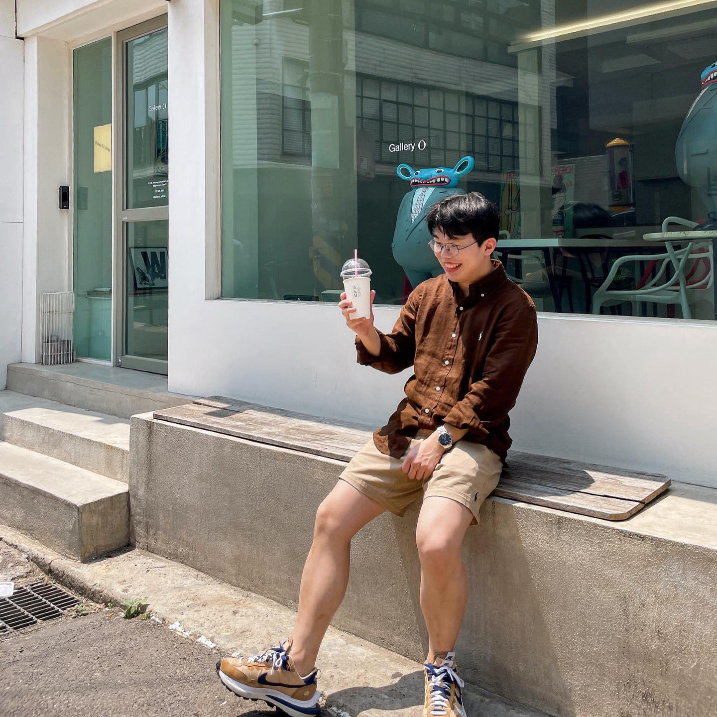 Nike x Sacai VaporWaffle Sesame and Blue Void 착용 스타일