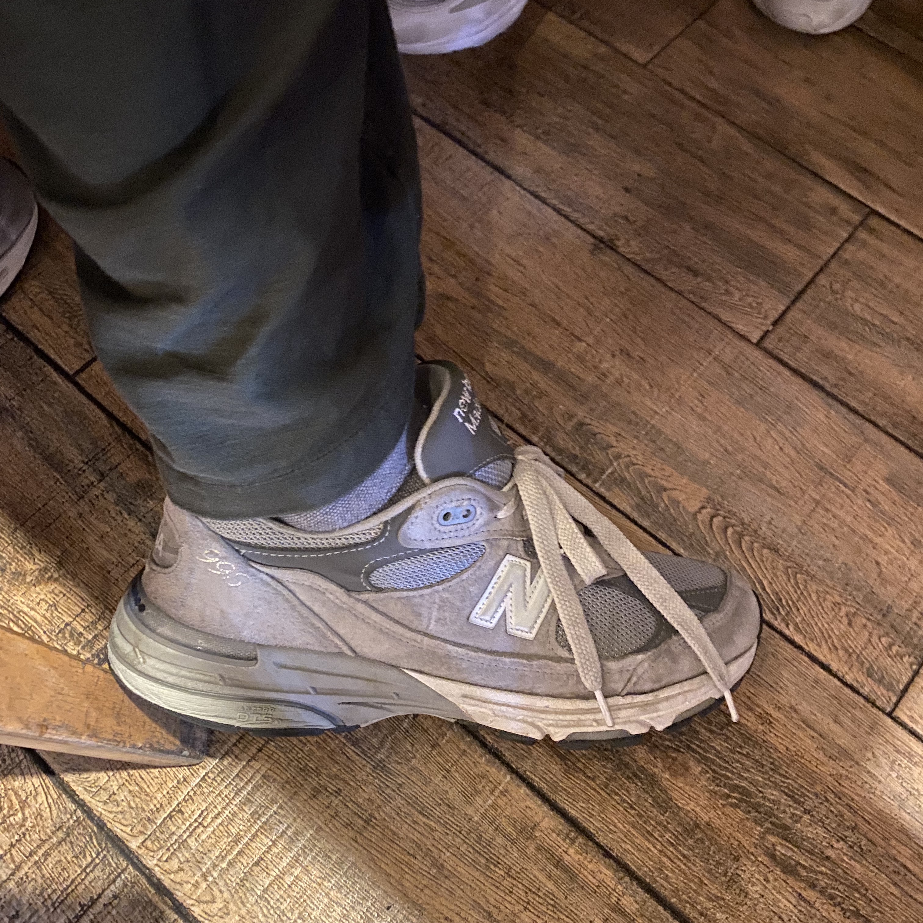 New Balance 993 Made in USA Grey - D Standard 착용 스타일