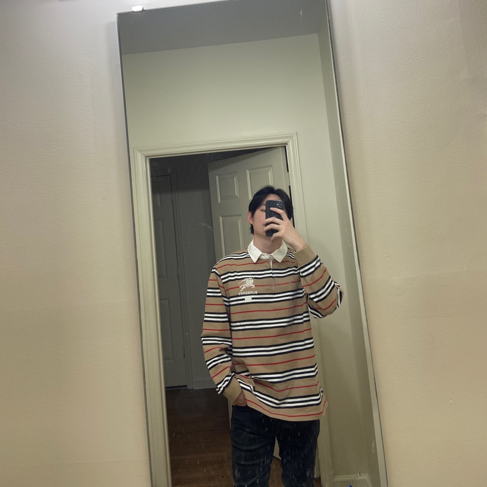 Supreme x Burberry Rugby Beige - 22SS 착용 스타일