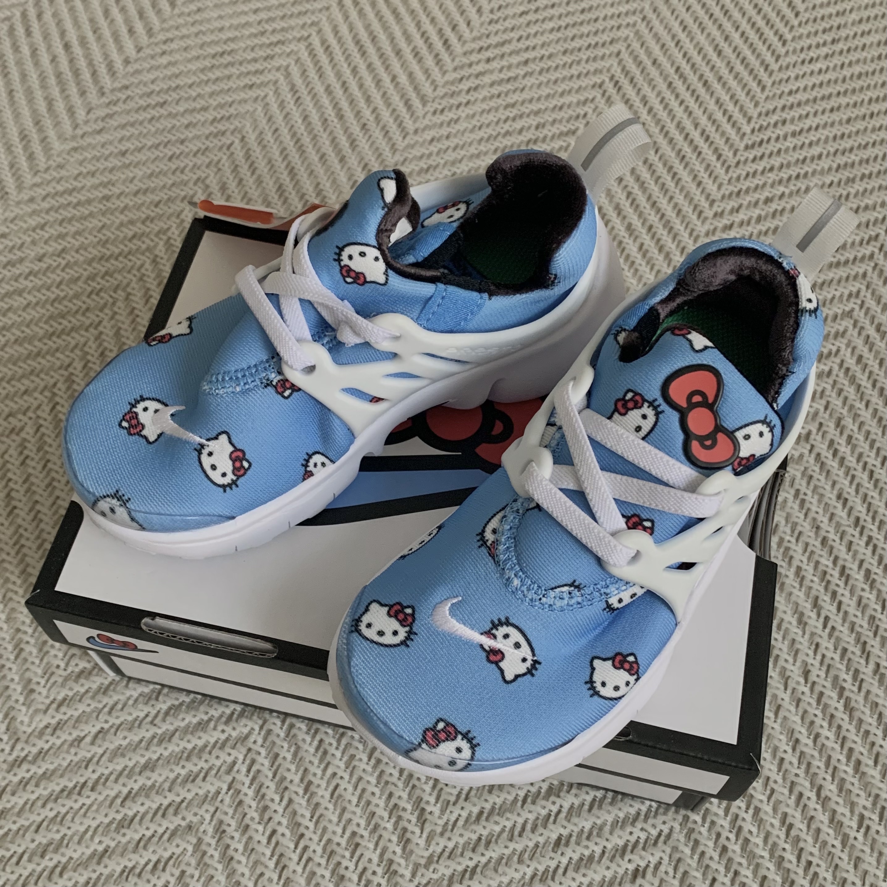 (TD) Nike x Hello Kitty Air Presto University Blue 착용 스타일