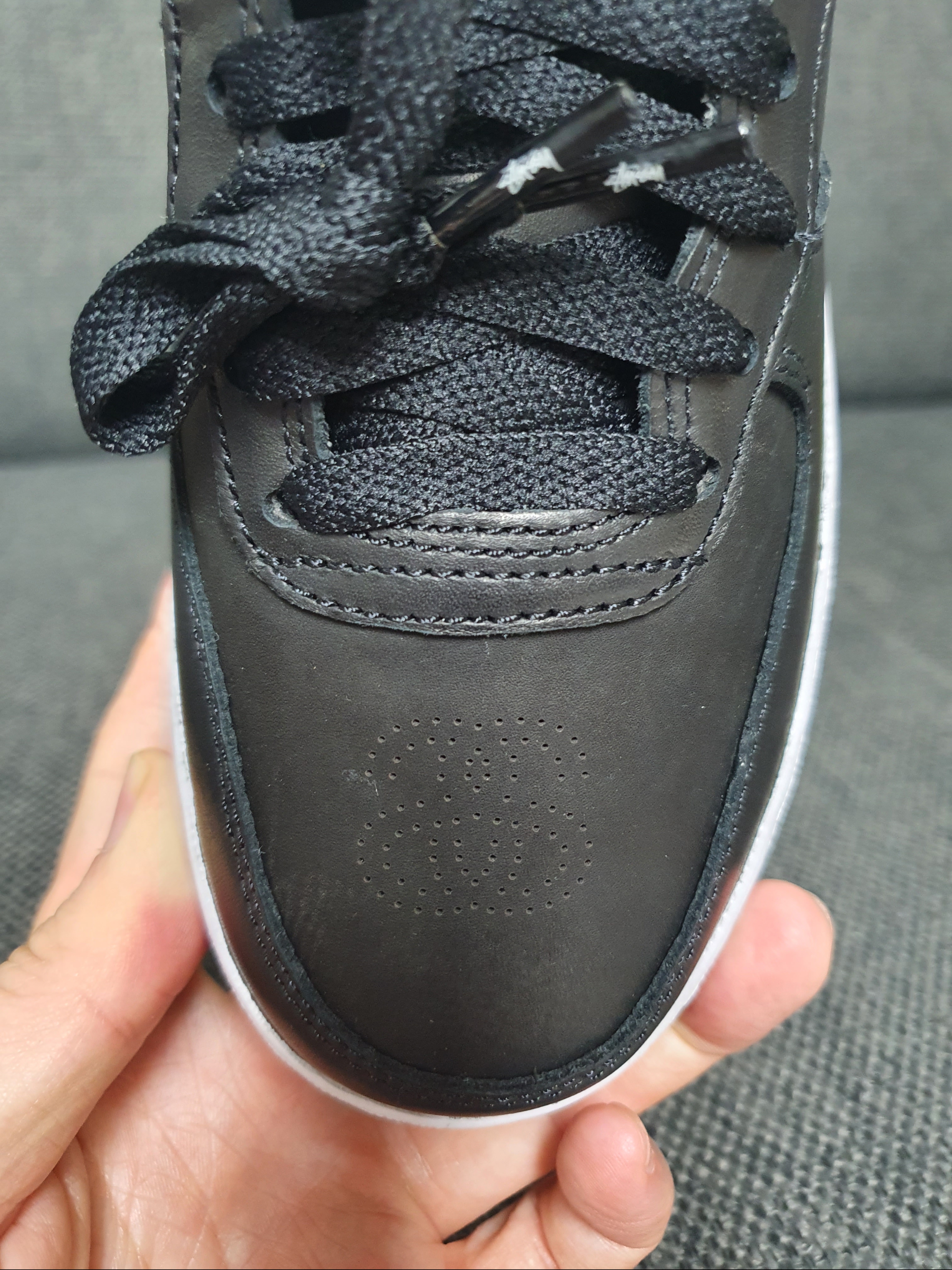 Nike x Stussy Air Force 1 '07 Mid SP Black 착용 스타일 - 1