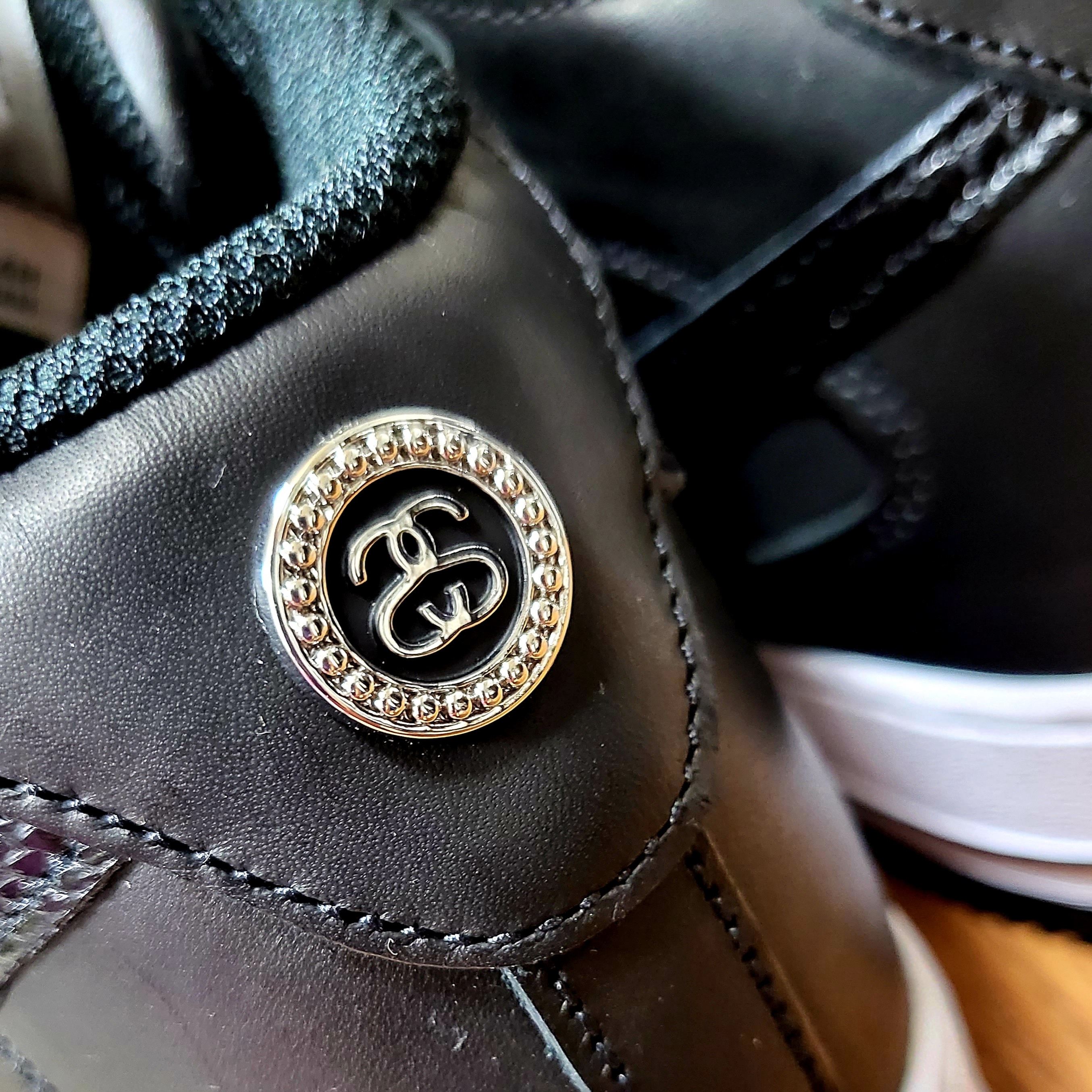 Nike x Stussy Air Force 1 '07 Mid SP Black 착용 스타일 - 2