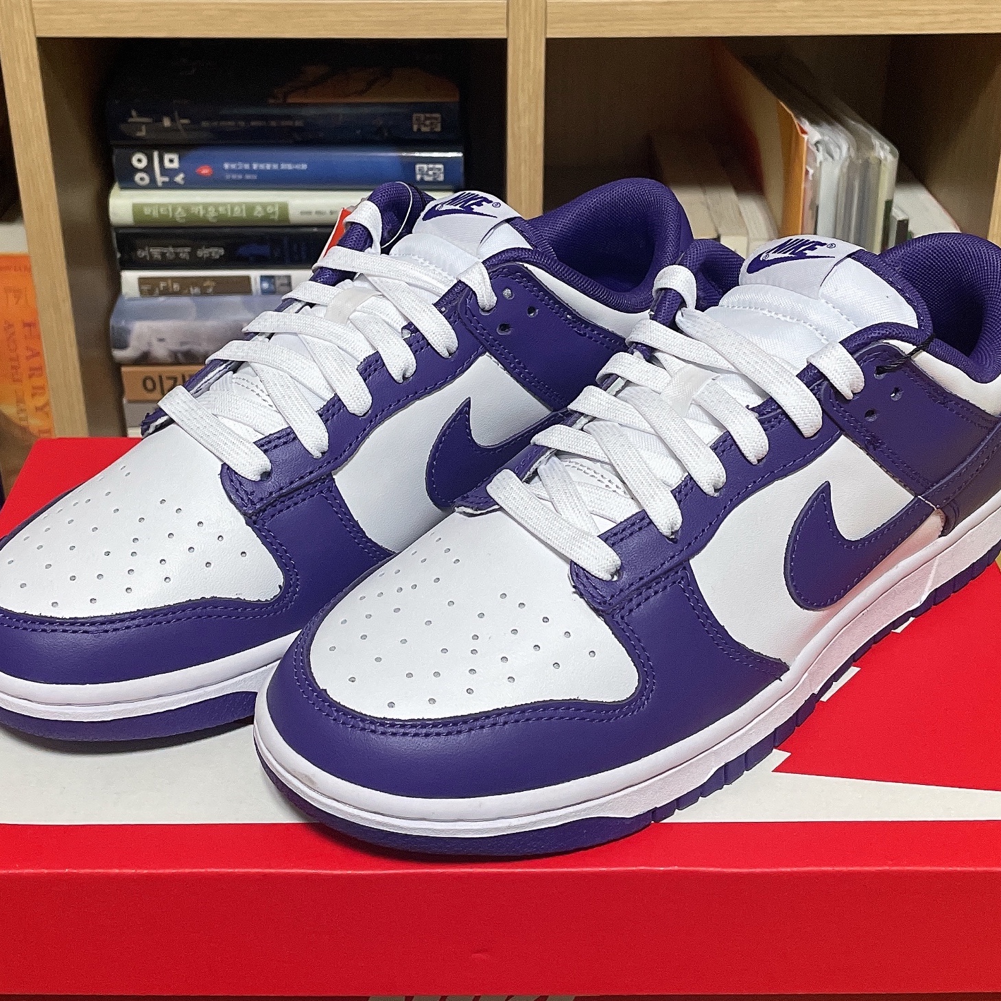 Nike Dunk Low Retro Championship Court Purple 착용 스타일