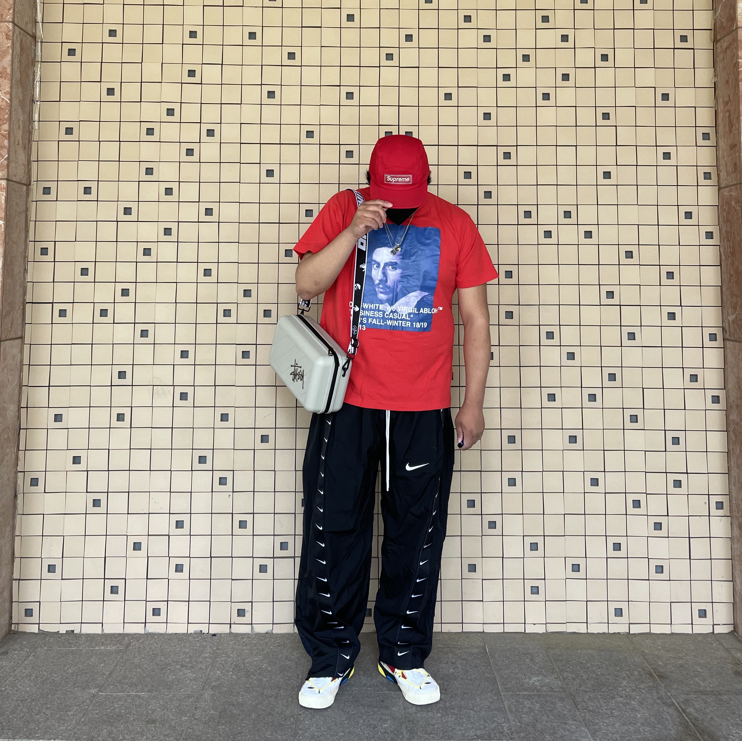 Nike x Off-White Blazer Low '77 White and University Red, Off-White x Amore Pacific Protection Box (Without Cosmetics) 착용 스타일 - 3