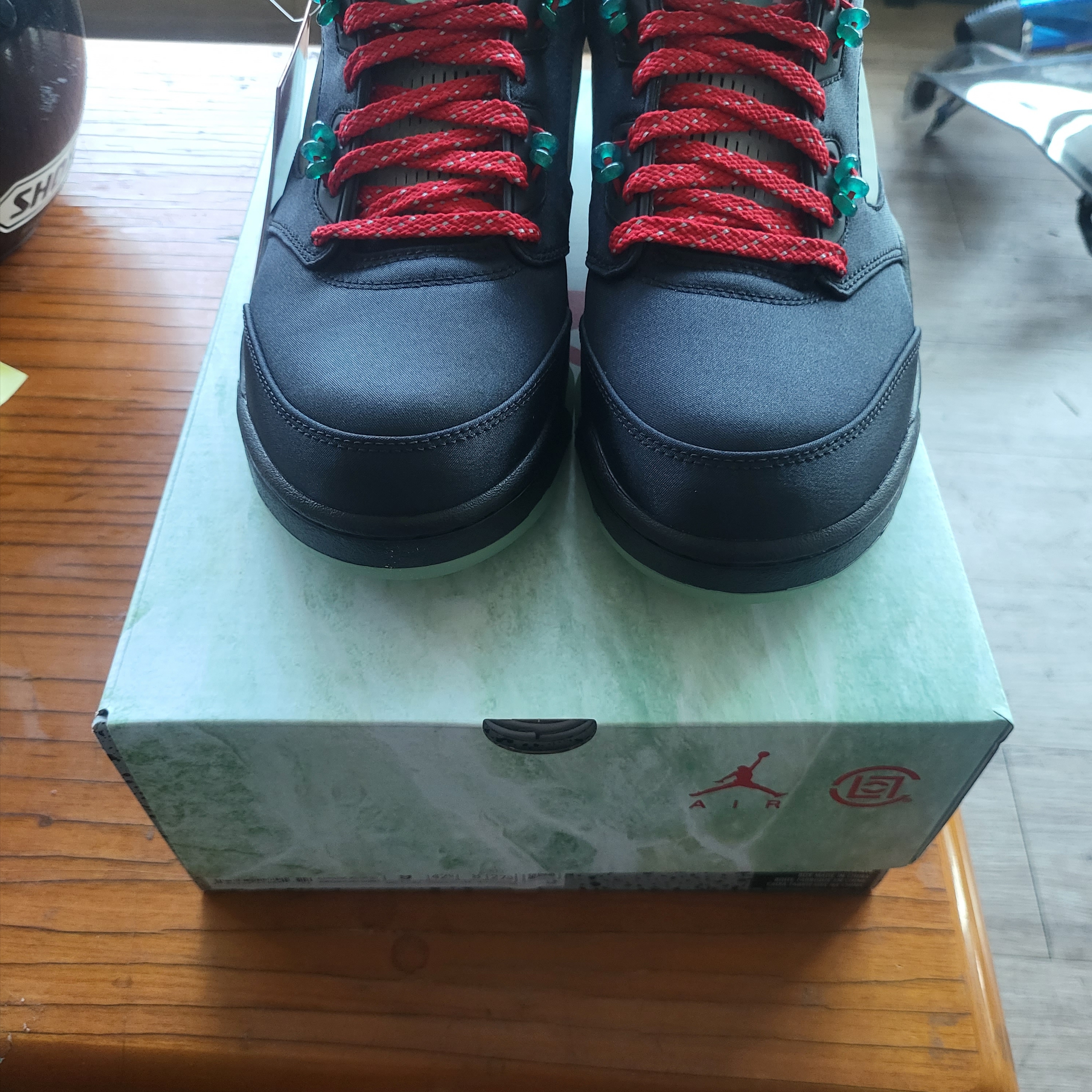 Jordan 5 x Clot Retro Low SP Anthracite 착용 스타일 - 1