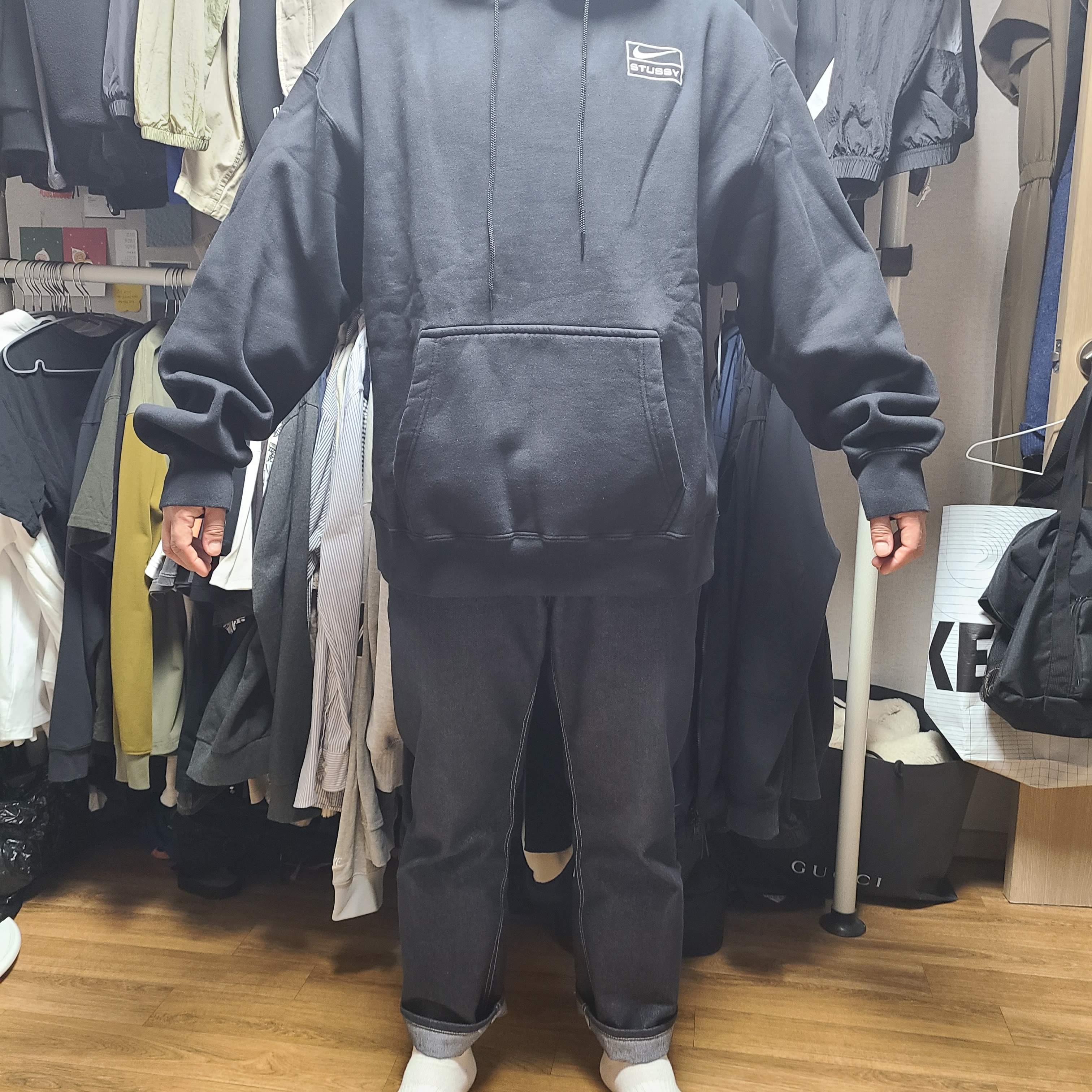 Nike x Stussy NRG RA Washed Pullover Hoodie Black (DN4028-010) 착용 스타일 - 1