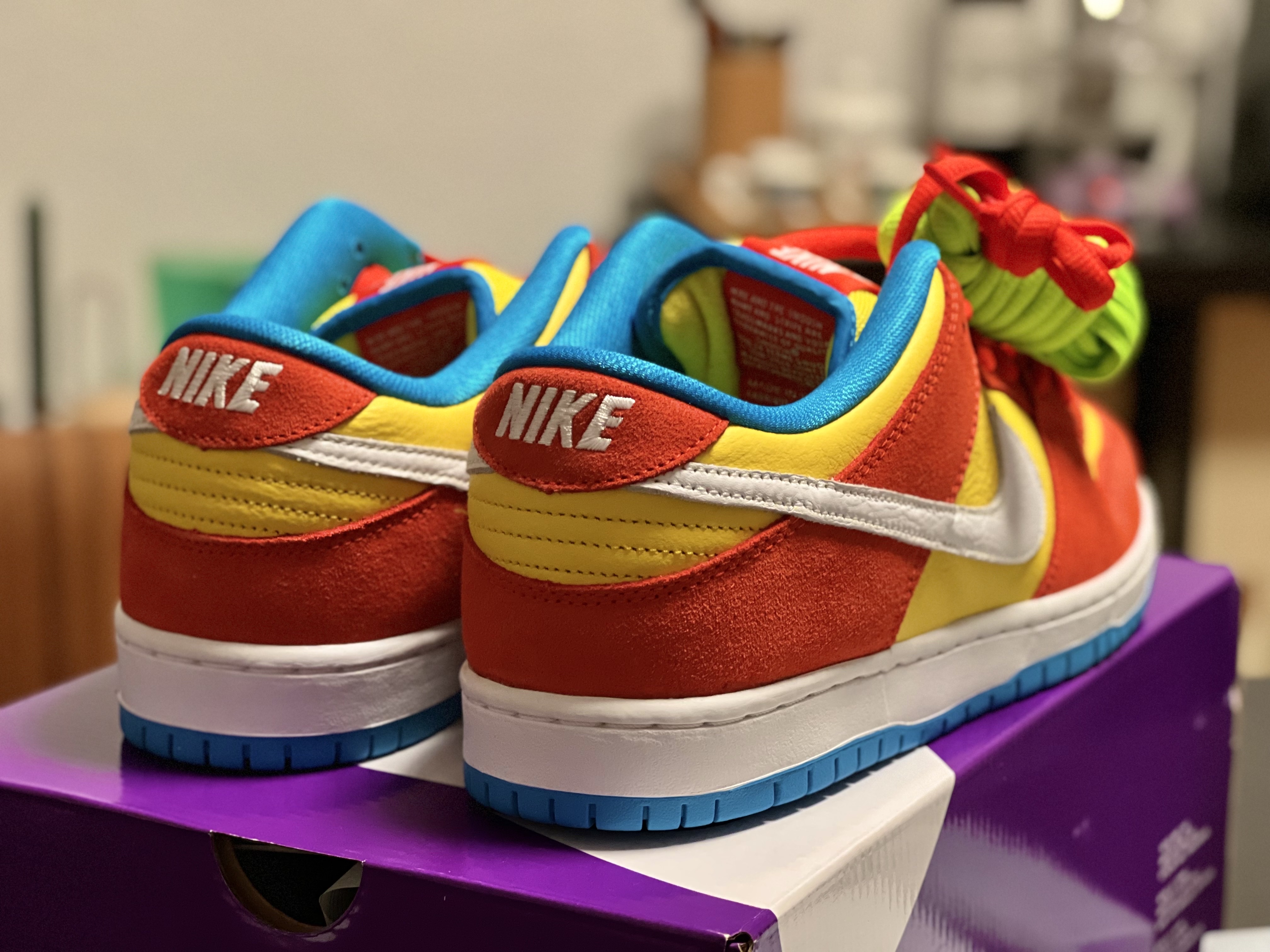 Nike SB Dunk Low Pro Habanero Red 착용 스타일 - 2