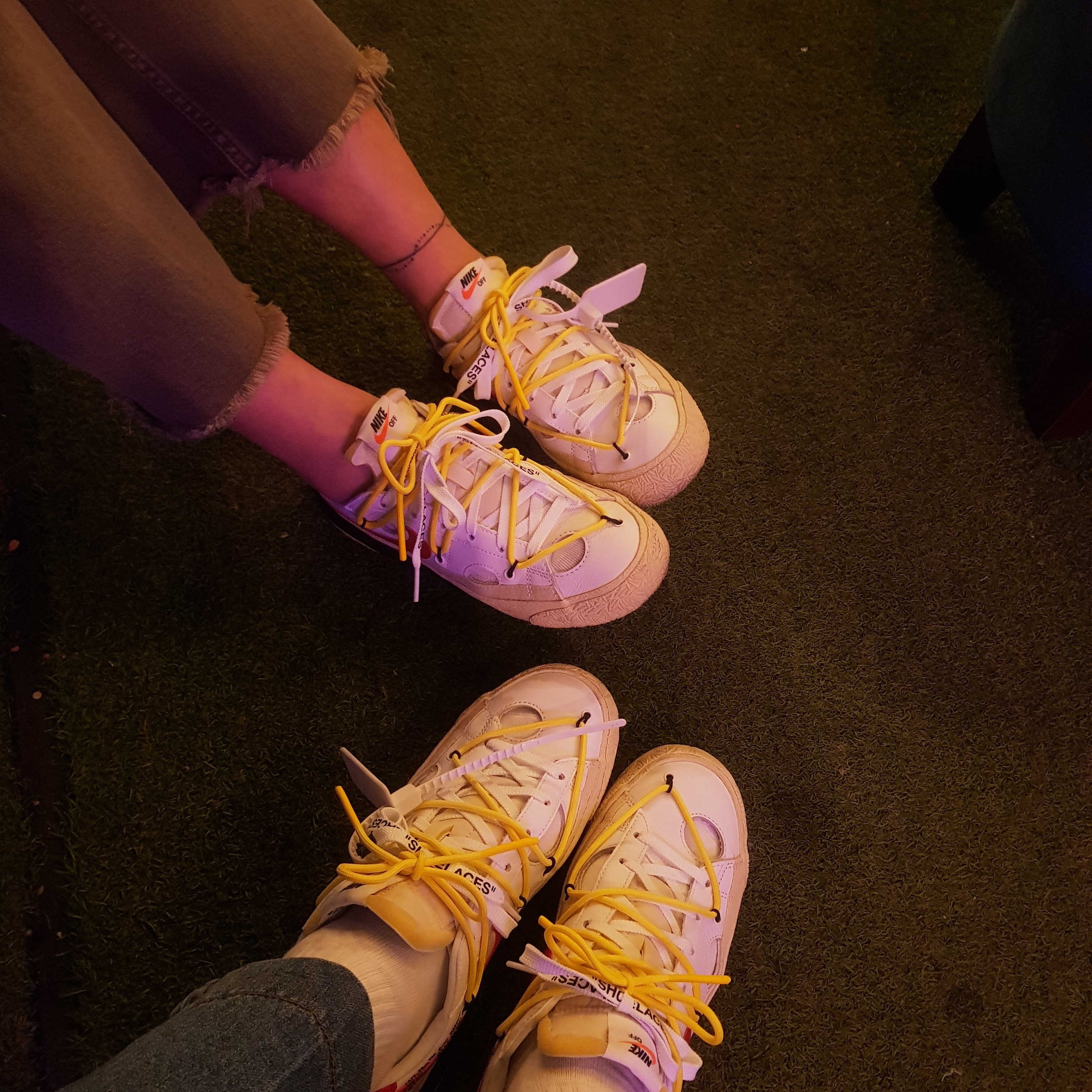 Nike x Off-White Blazer Low '77 White and University Red 착용 스타일