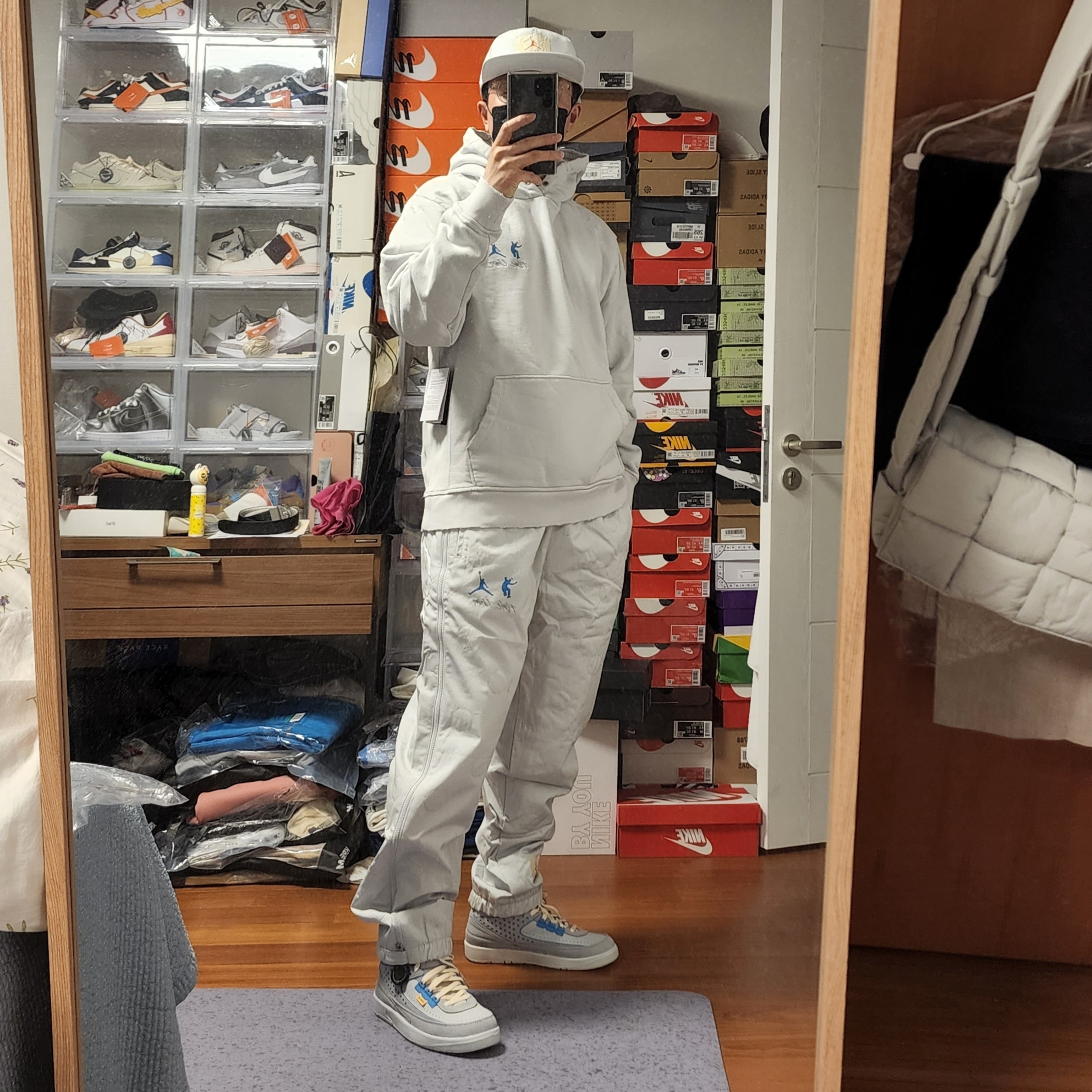 Jordan 2 x Union Retro SP Grey Fog, Jordan x Union Pants Photon Dust - US/EU 착용 스타일 - 1