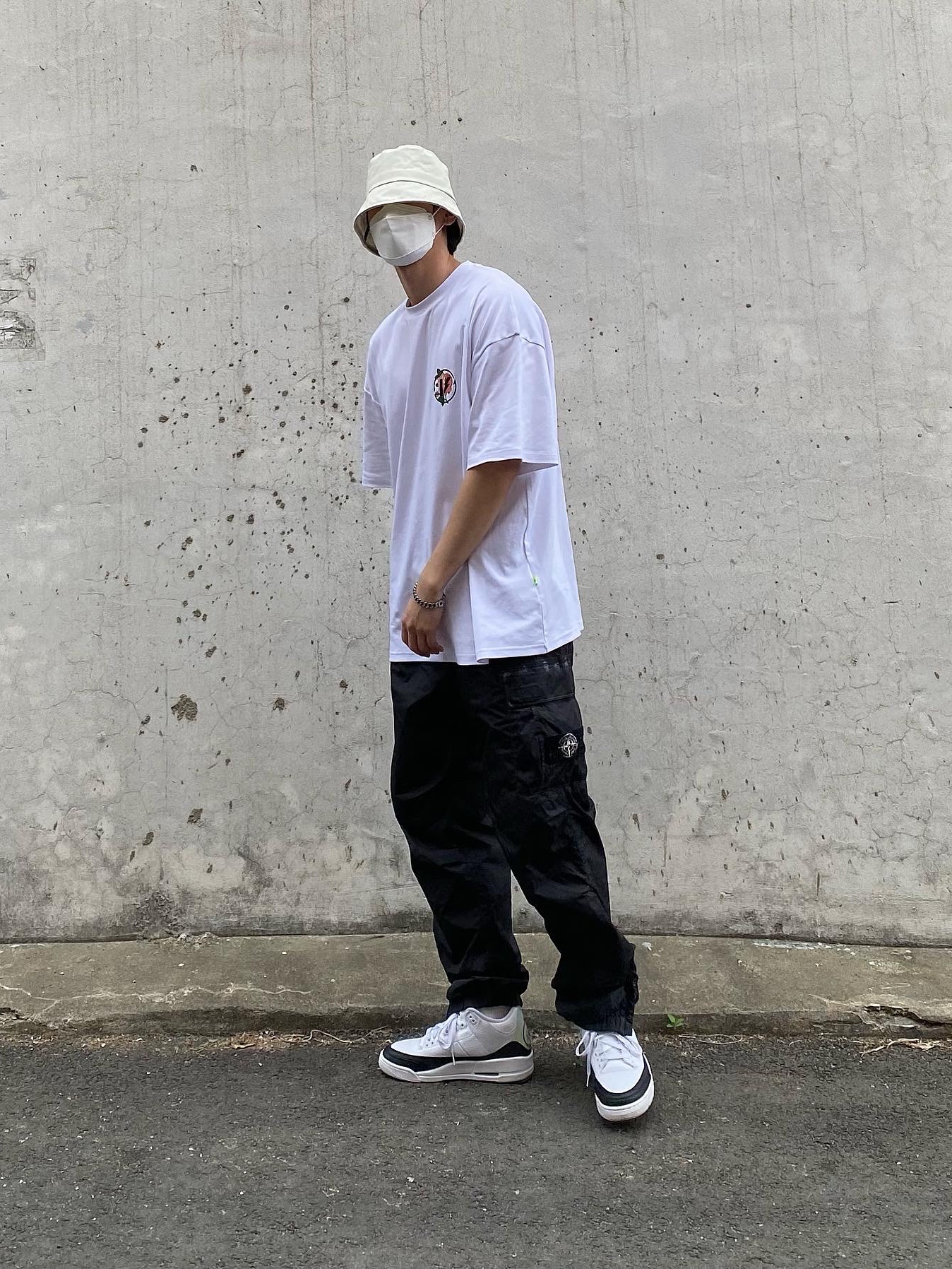 Jordan 3 x Fragment Retro SP White Black, Supreme x Stone Island Painted Camo Nylon Cargo Pants Black - 20FW 착용 스타일 - 3