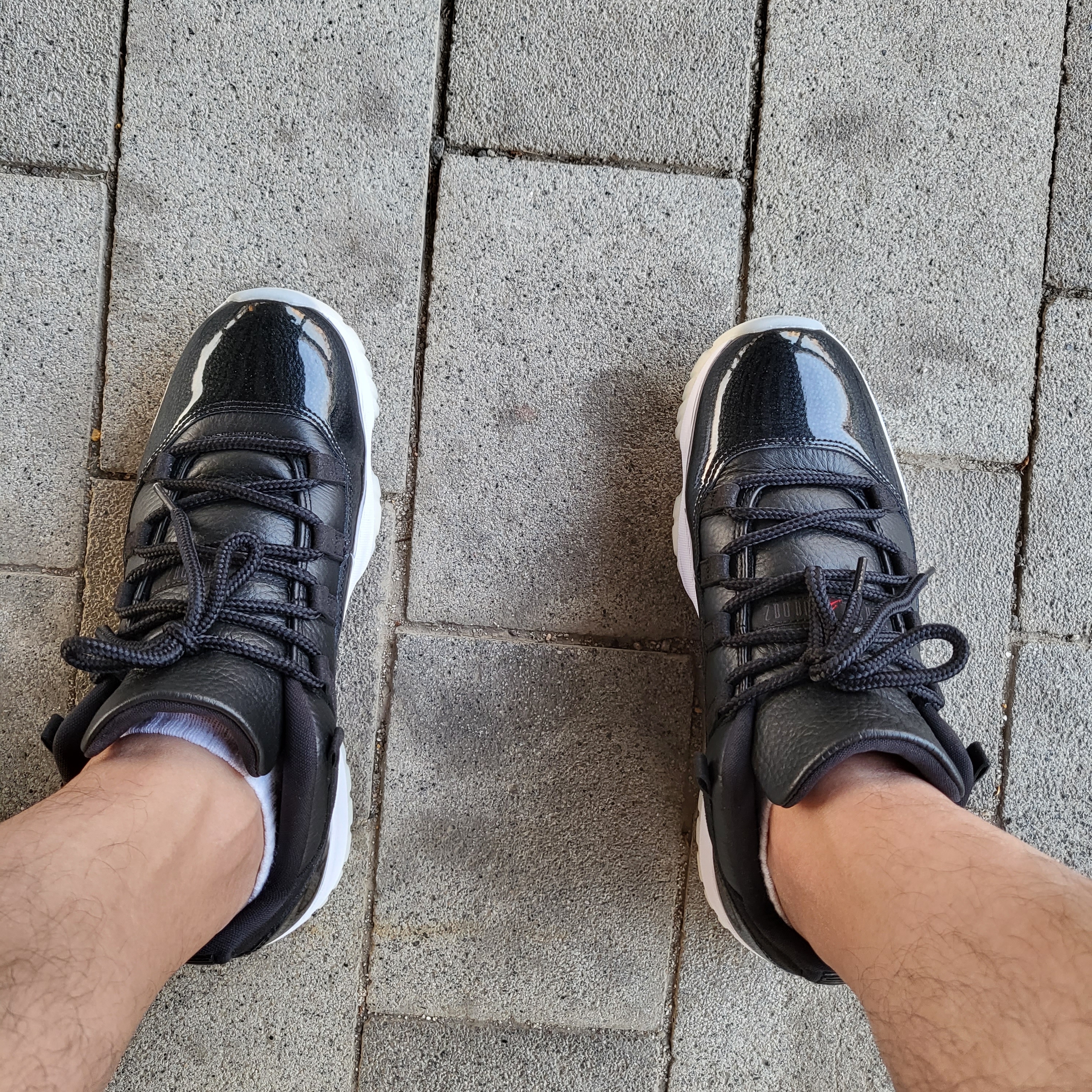Jordan 11 Retro Low 72-10 착용 스타일