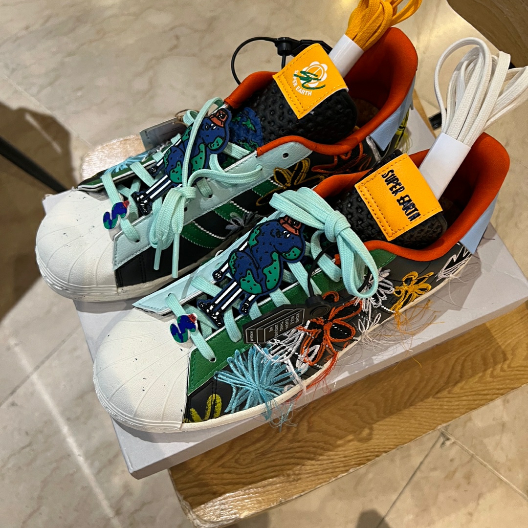 Adidas x Sean Wotherspoon Superstar Superearth Black 착용 스타일