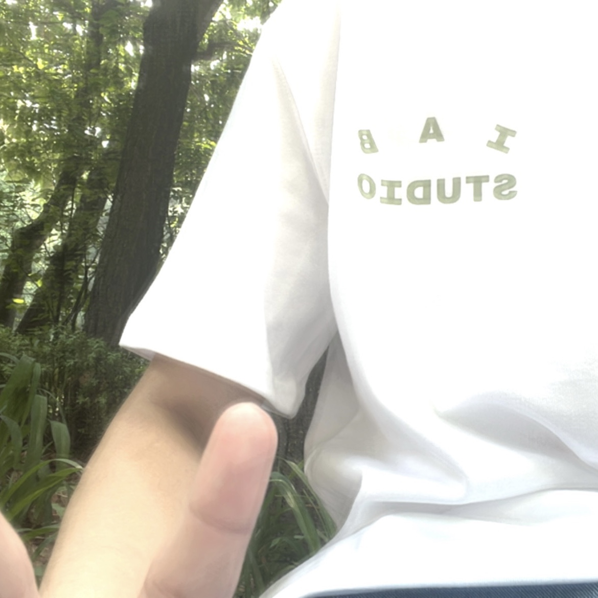 IAB Studio T-Shirt White Light Green 착용 스타일