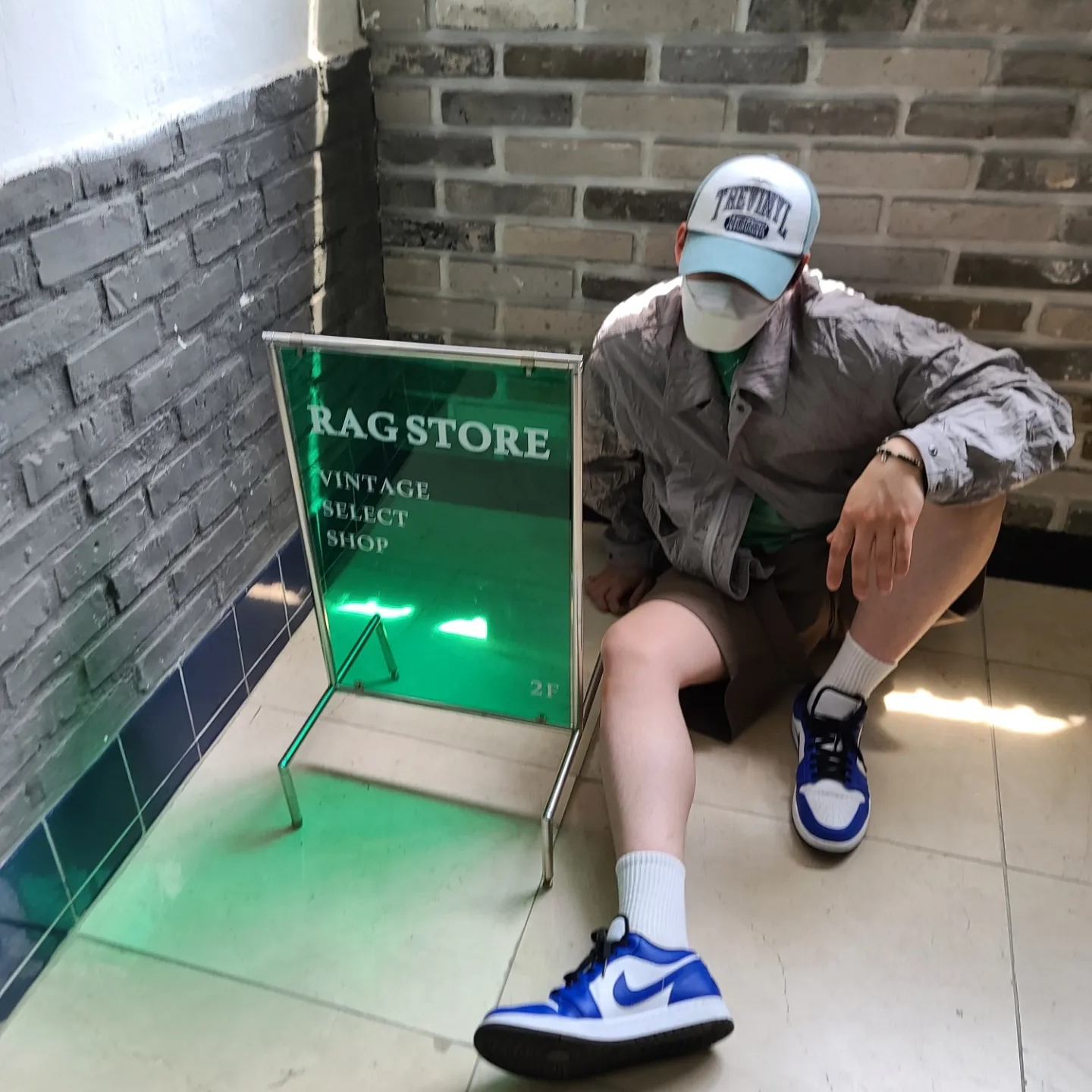 Jordan 1 Low Hyper Royal 착용 스타일