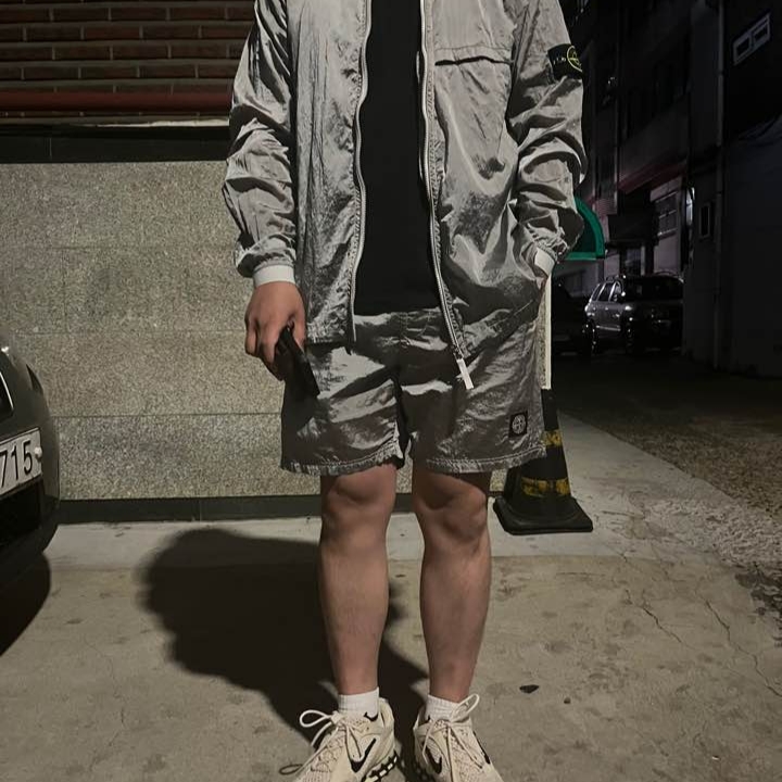 Stone Island B0943 Nylon Metal Swimming Trunk Ice - 22SS, Stone Island 12321 Nylon Metal Garment Dyed Packable Overshirt Ice - 22SS 착용 스타일