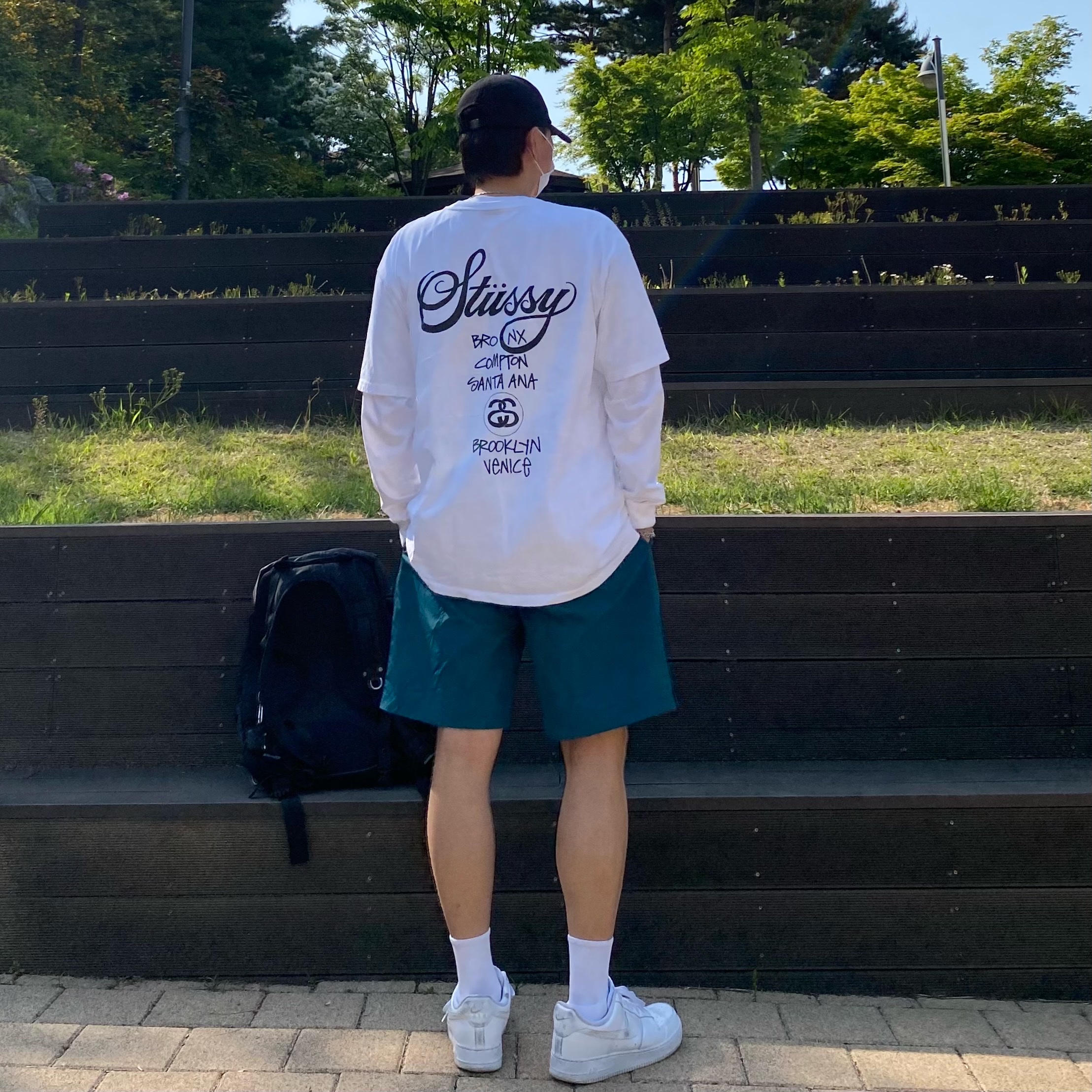 Nike Air Force 1 '07 Low White, Stussy World Tour T-Shirt White 착용 스타일 - 2