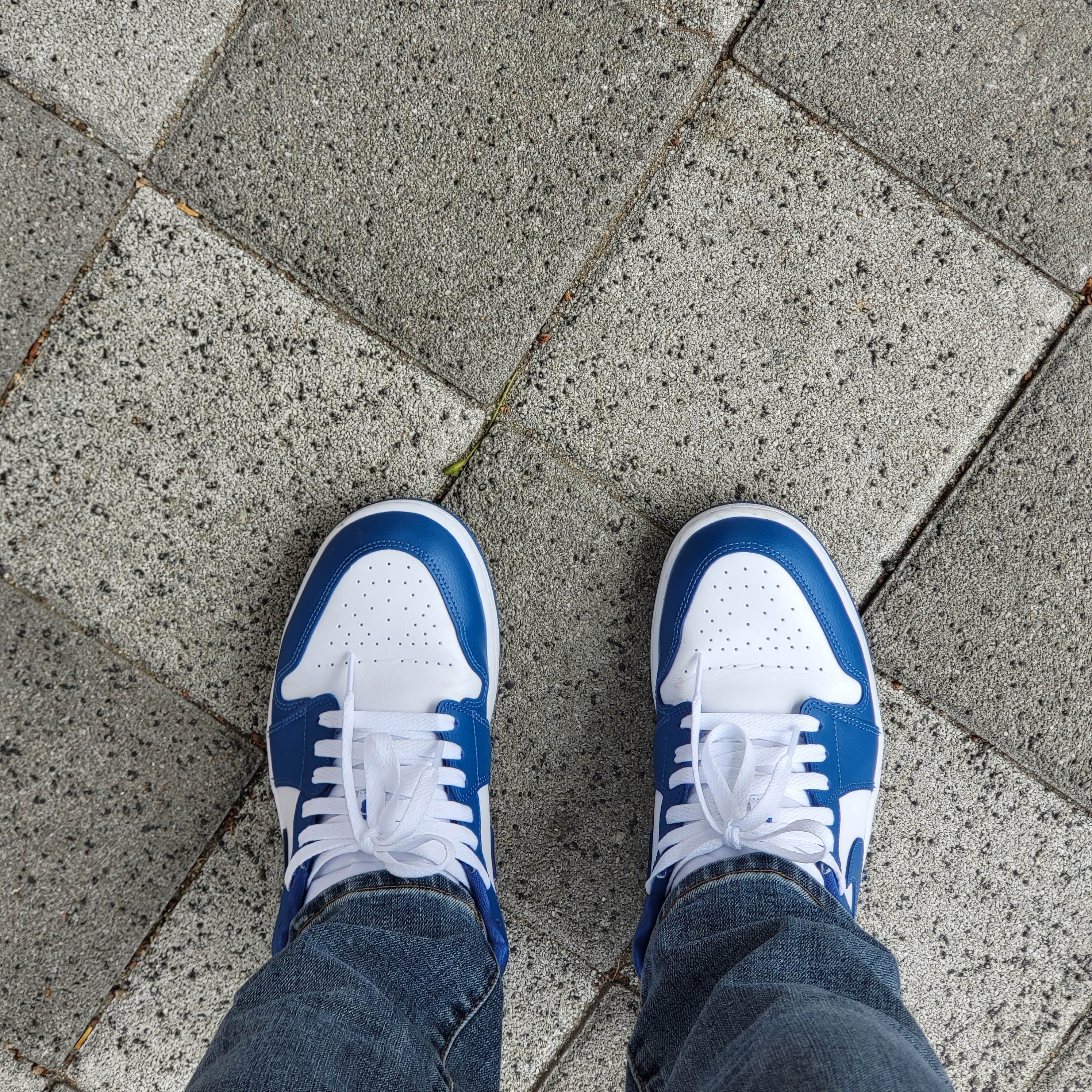 (W) Jordan 1 Low White Dark Marina Blue 착용 스타일