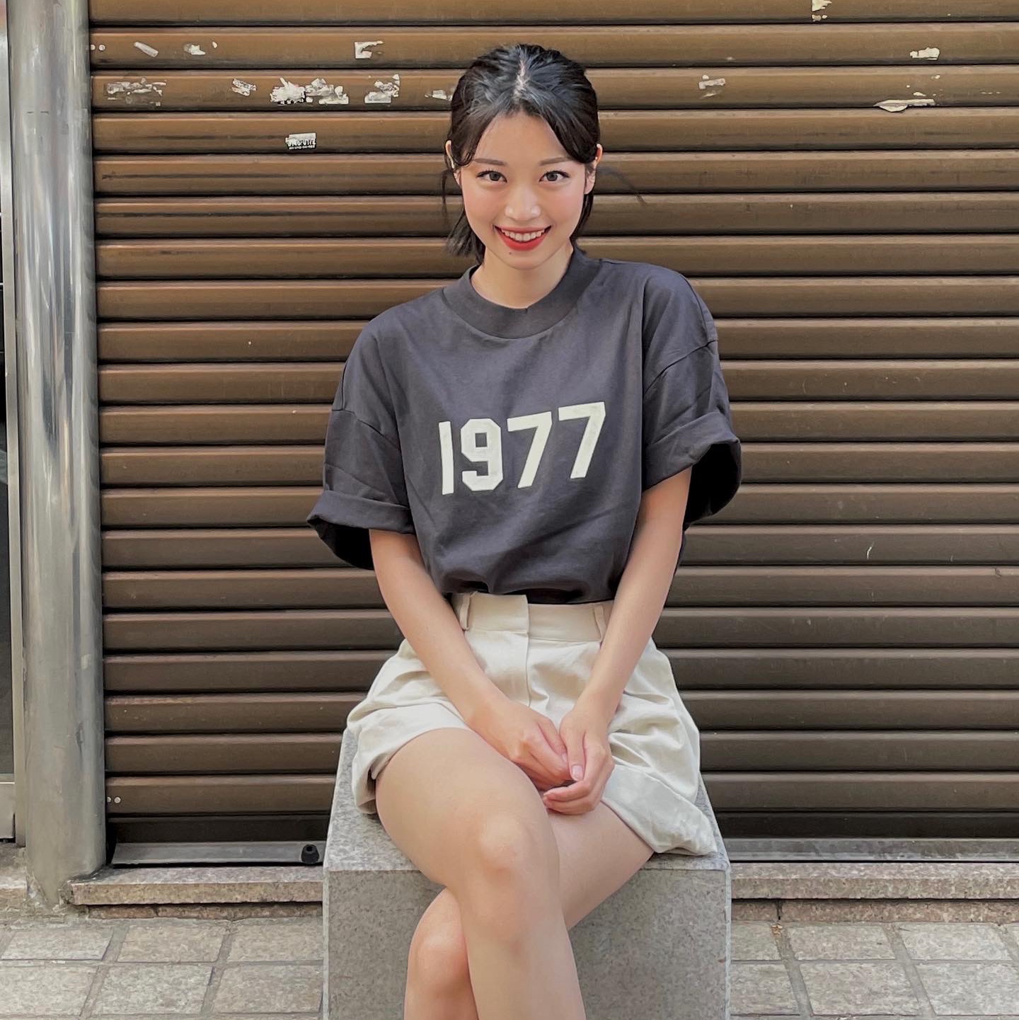 Essentials 1977 T-Shirt Iron - 22SS, Nike x Travis Scott SB Dunk Low 착용 스타일 - 2