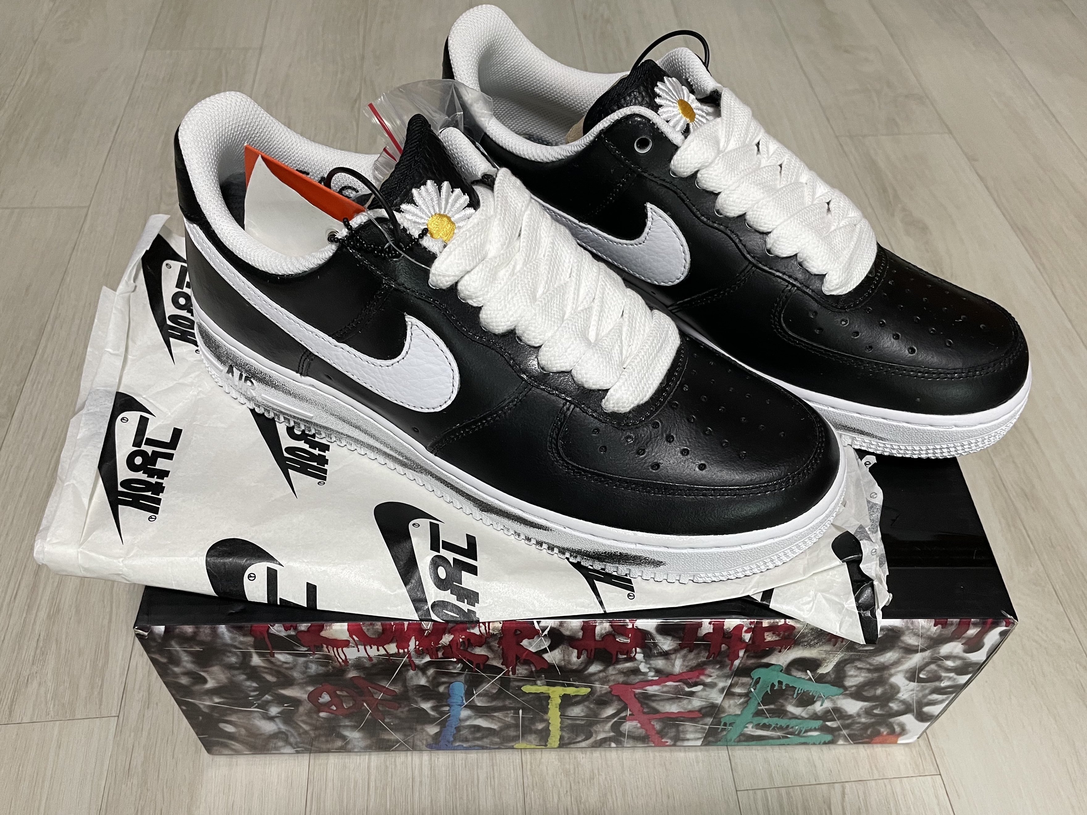 Nike x Peaceminusone Air Force 1 Low Para-Noise 착용 스타일