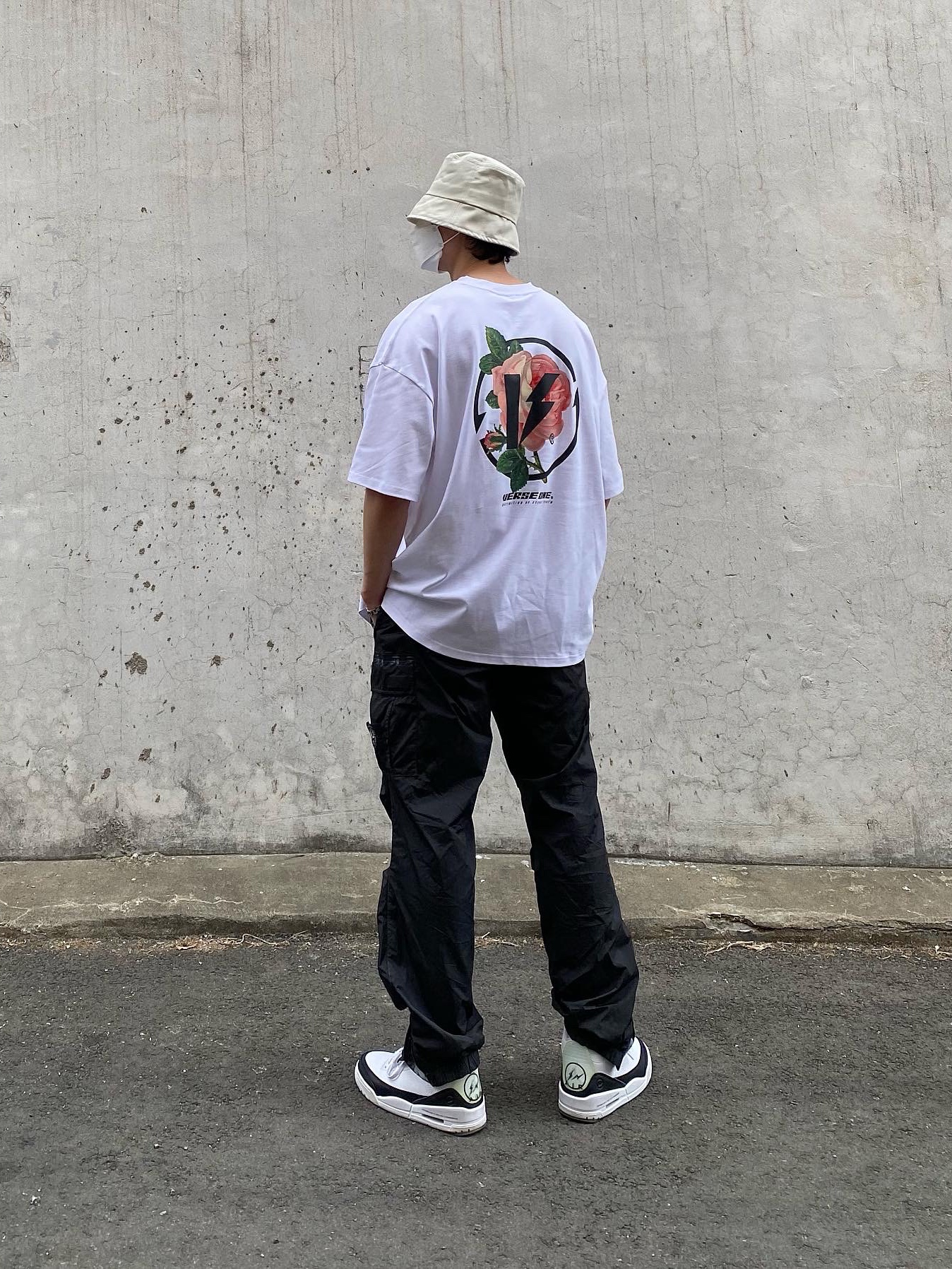 Jordan 3 x Fragment Retro SP White Black, Supreme x Stone Island Painted Camo Nylon Cargo Pants Black - 20FW 착용 스타일 - 4