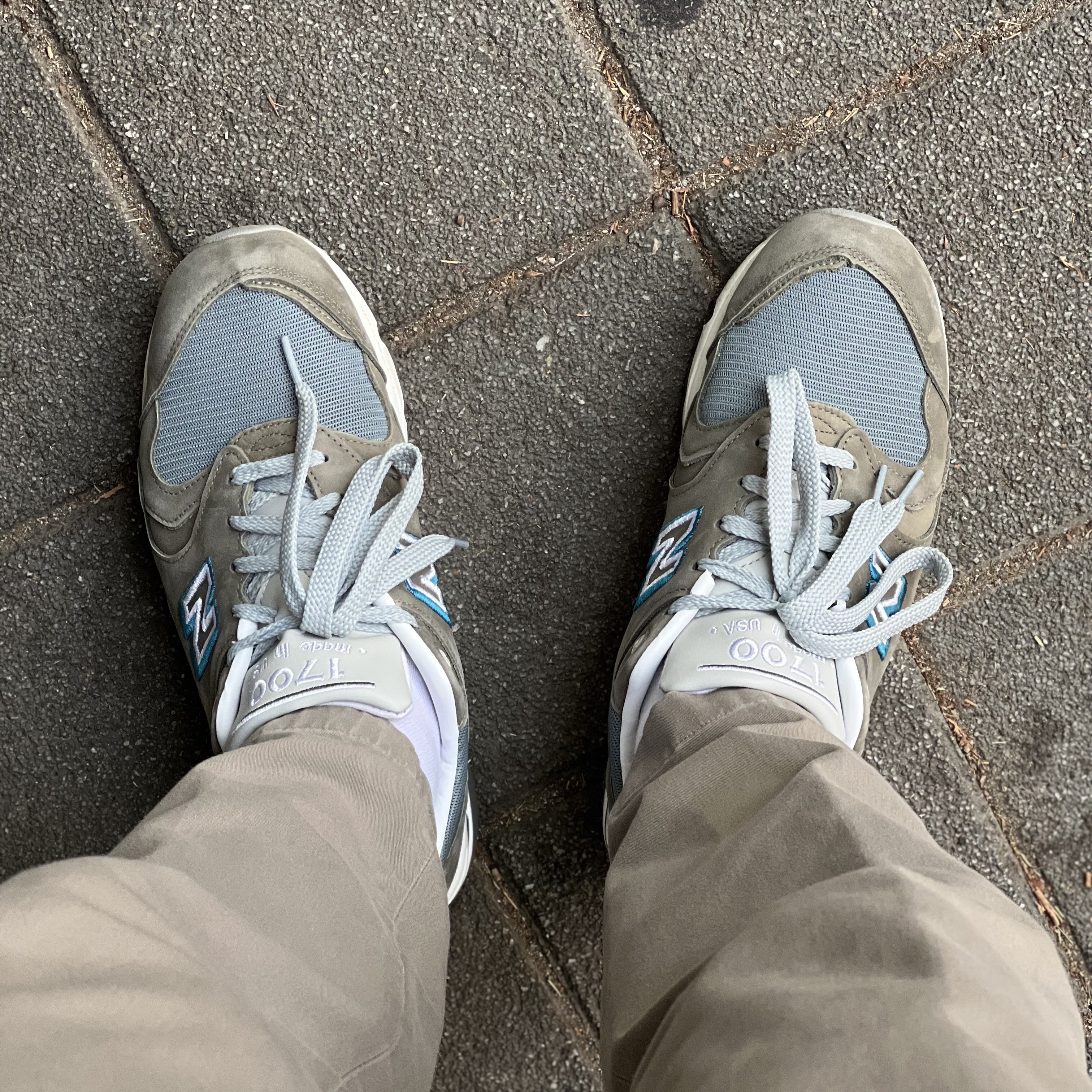 New Balance 1700 Made in USA Brown Steel Blue 착용 스타일